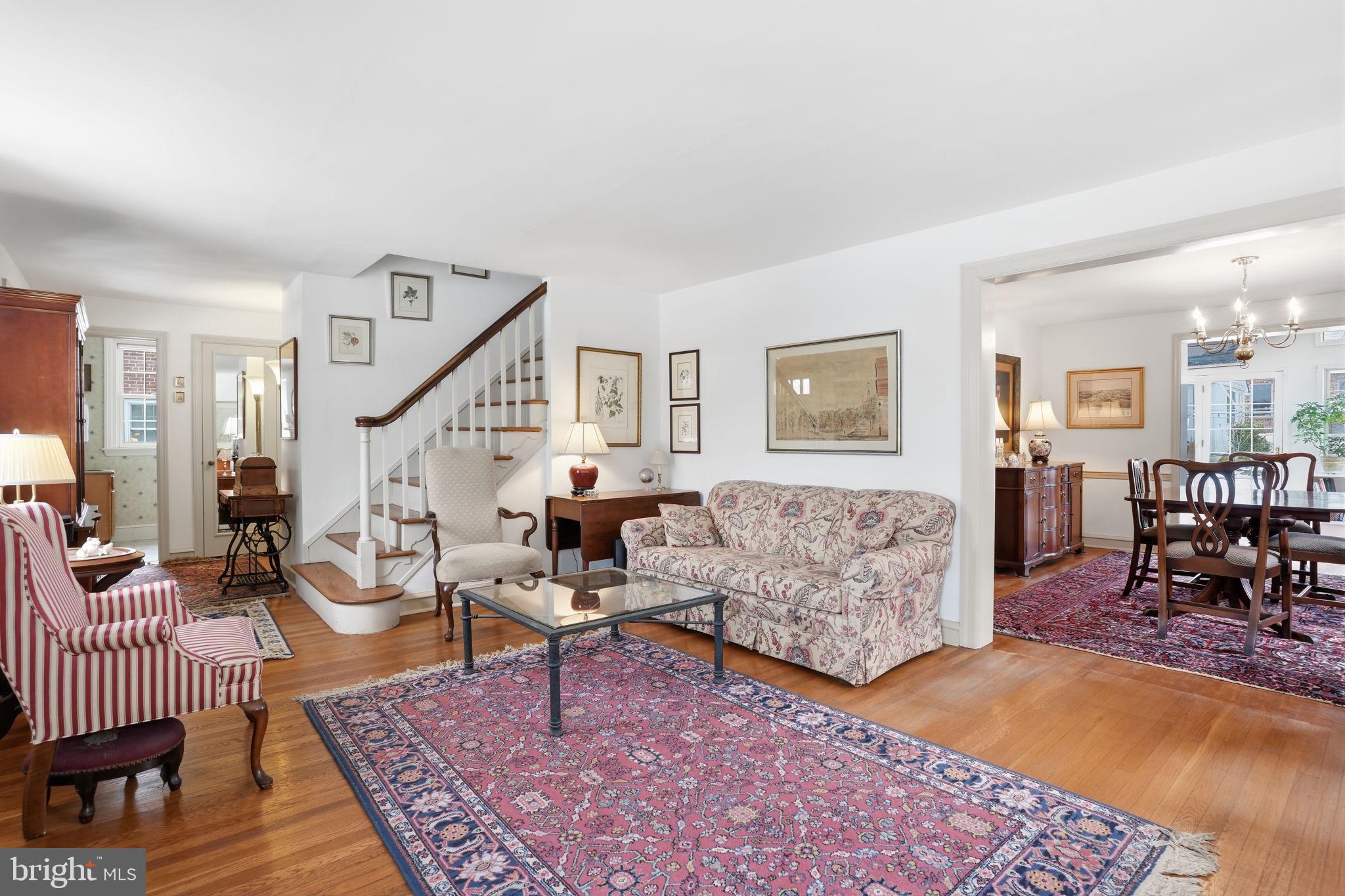 216 HEATHERWOOD ROAD