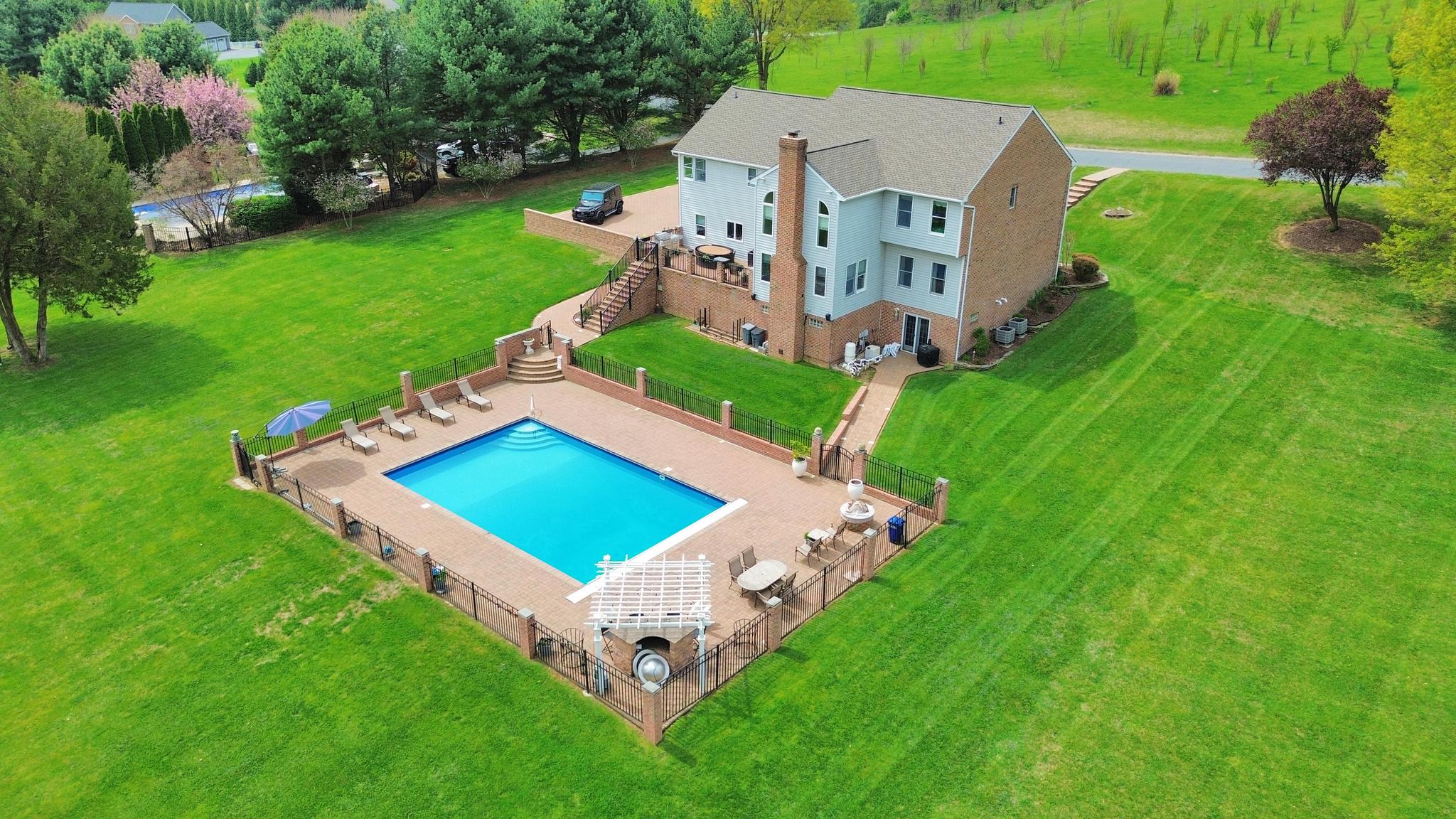 LONGFIELD ESTATES - Residential
