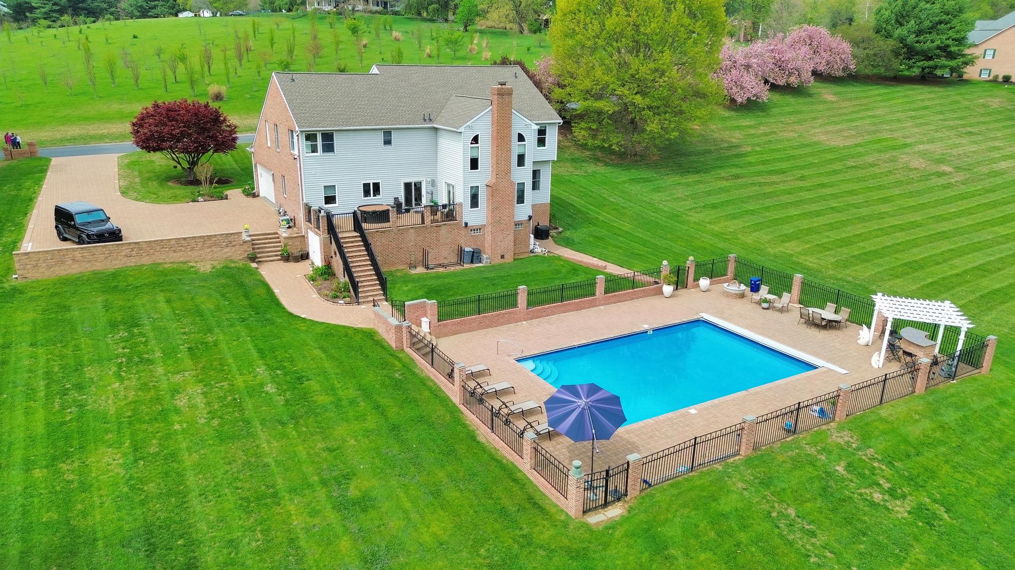 LONGFIELD ESTATES - Residential