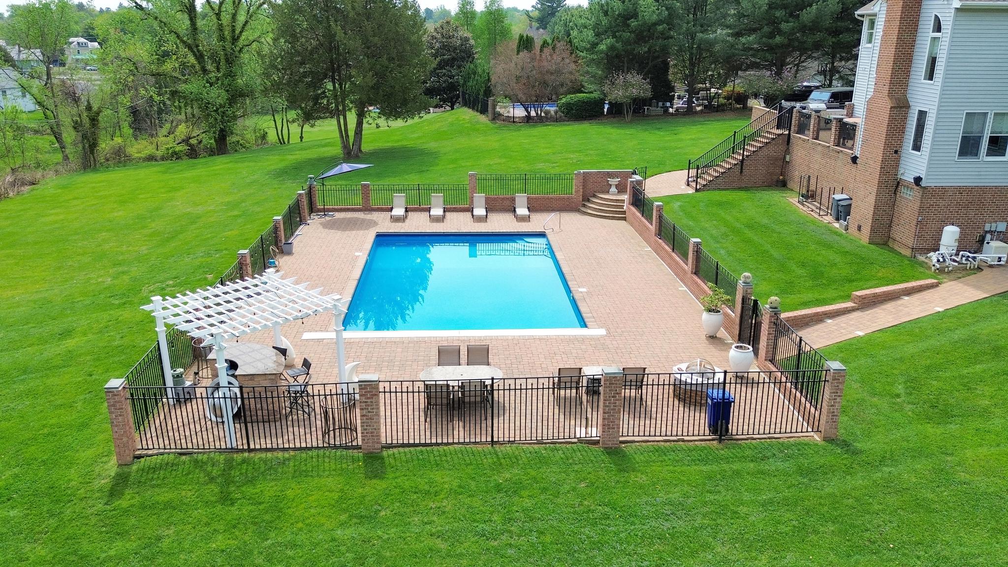 LONGFIELD ESTATES - Residential
