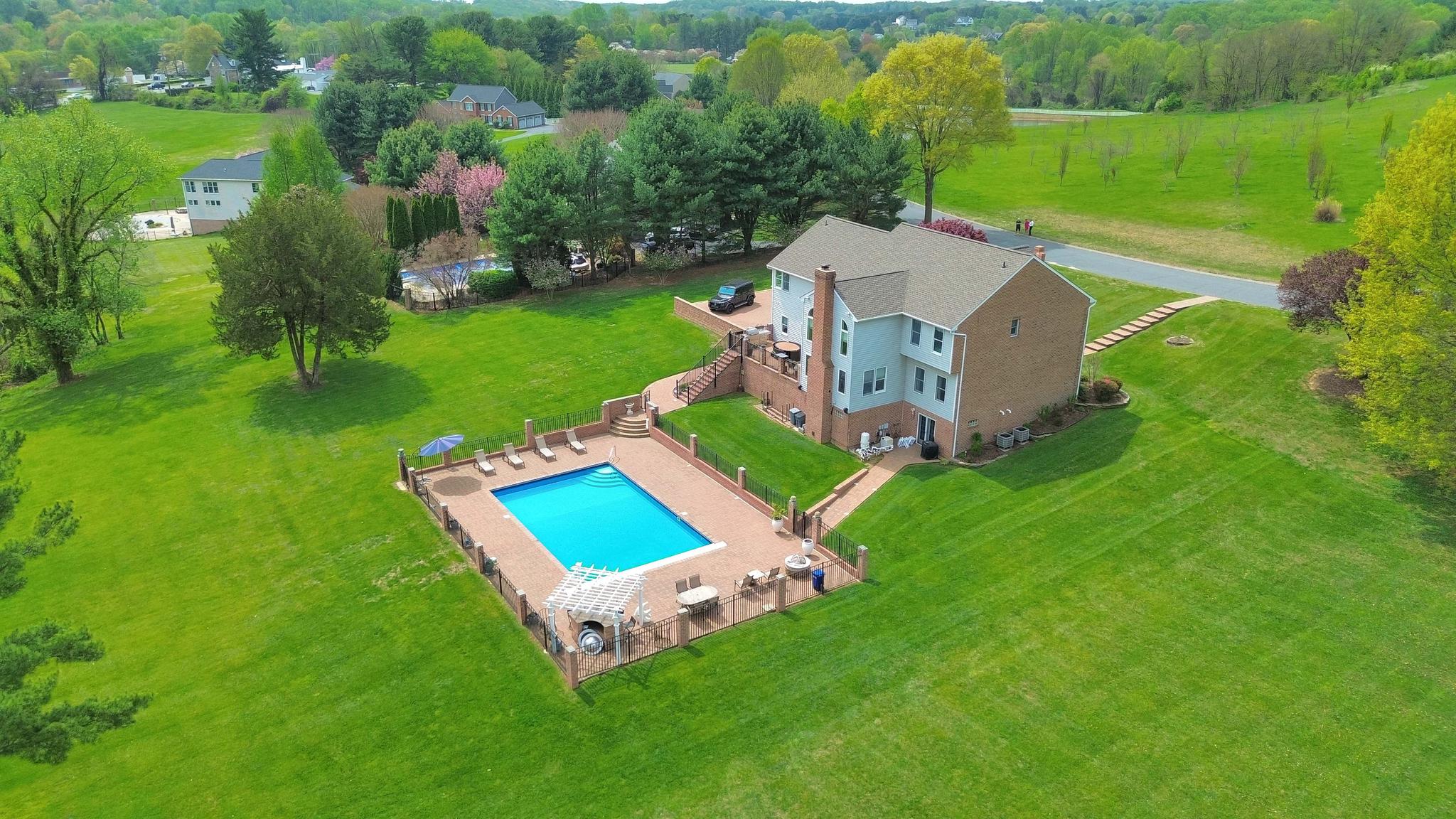 LONGFIELD ESTATES - Residential