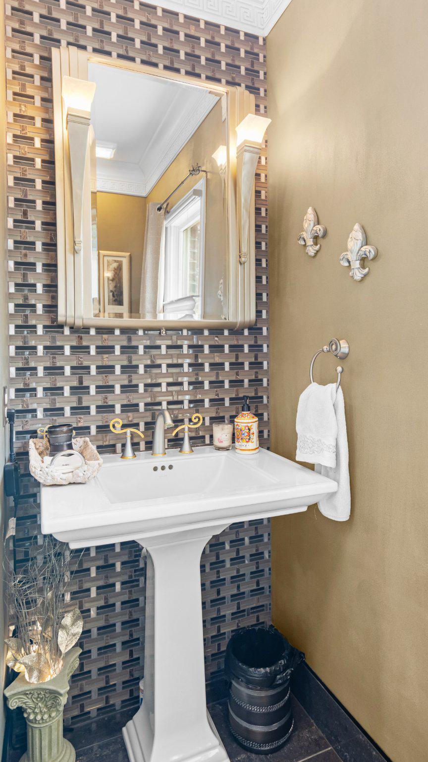 LONGFIELD ESTATES - Residential