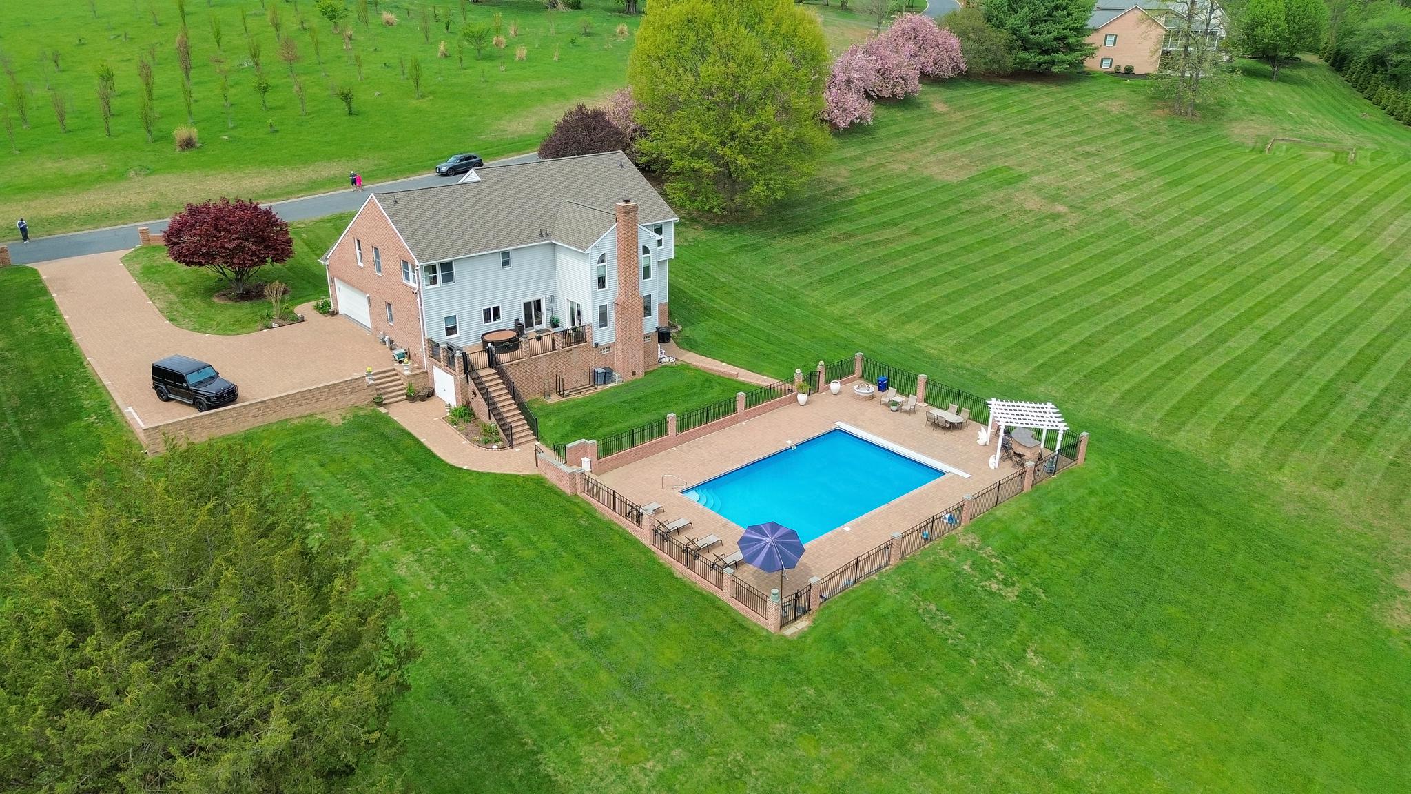 LONGFIELD ESTATES - Residential