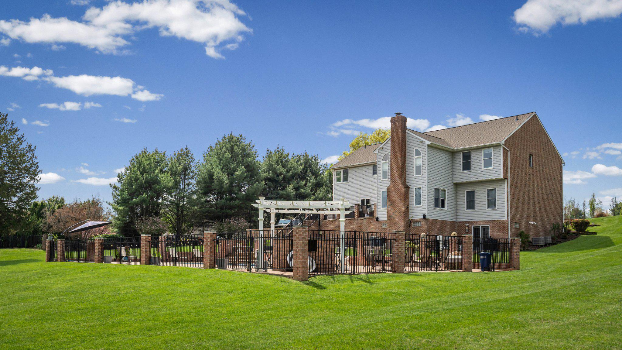 LONGFIELD ESTATES - Residential