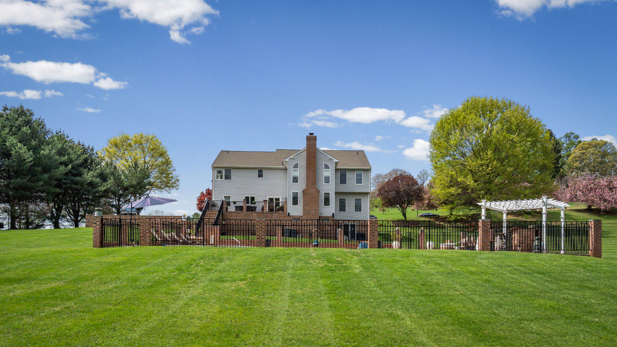 LONGFIELD ESTATES - Residential