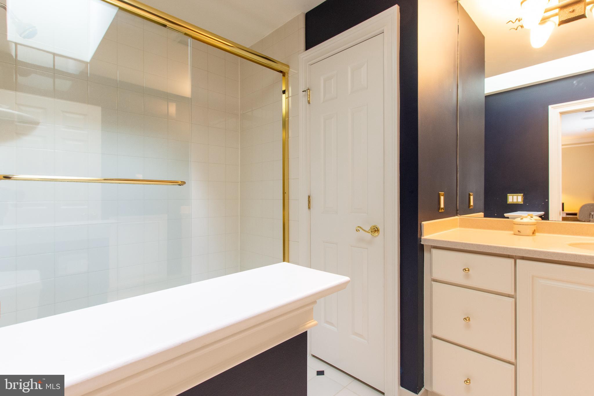 CENTREVILLE RESERV - Residential