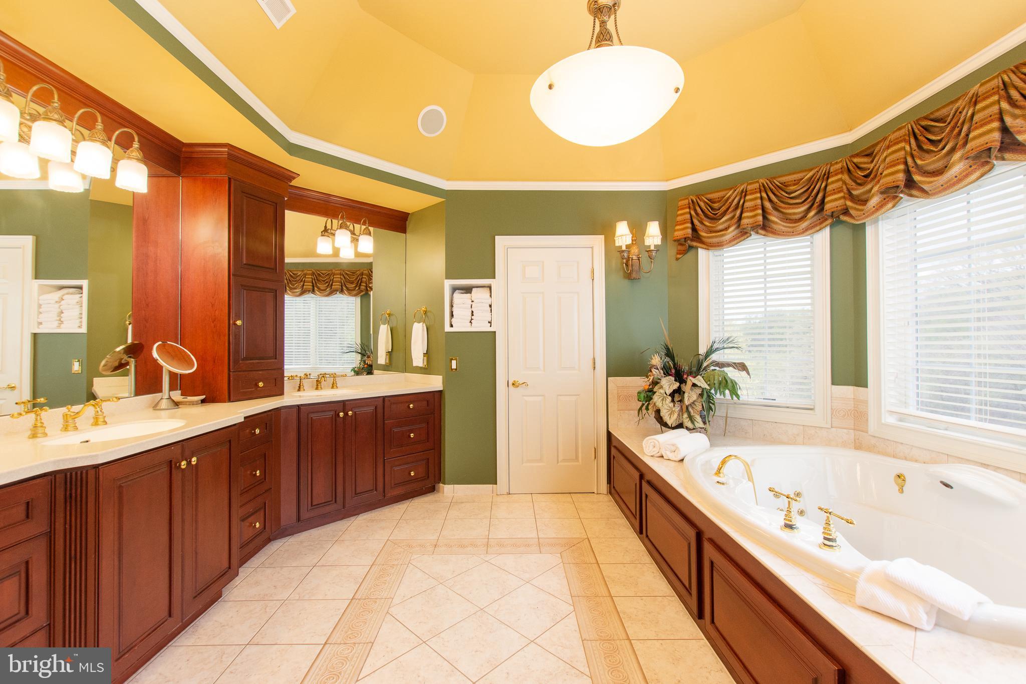 CENTREVILLE RESERV - Residential