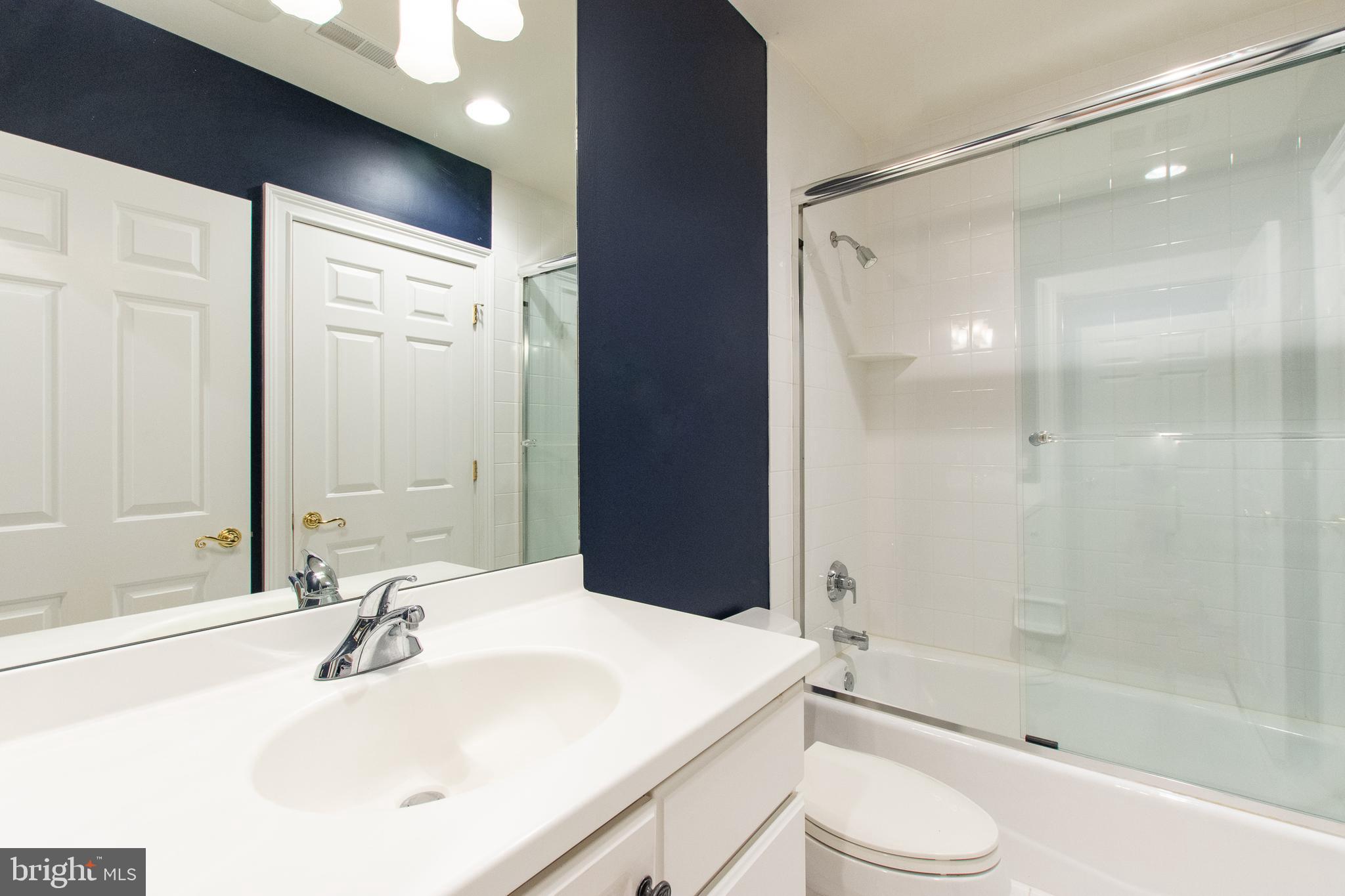 CENTREVILLE RESERV - Residential