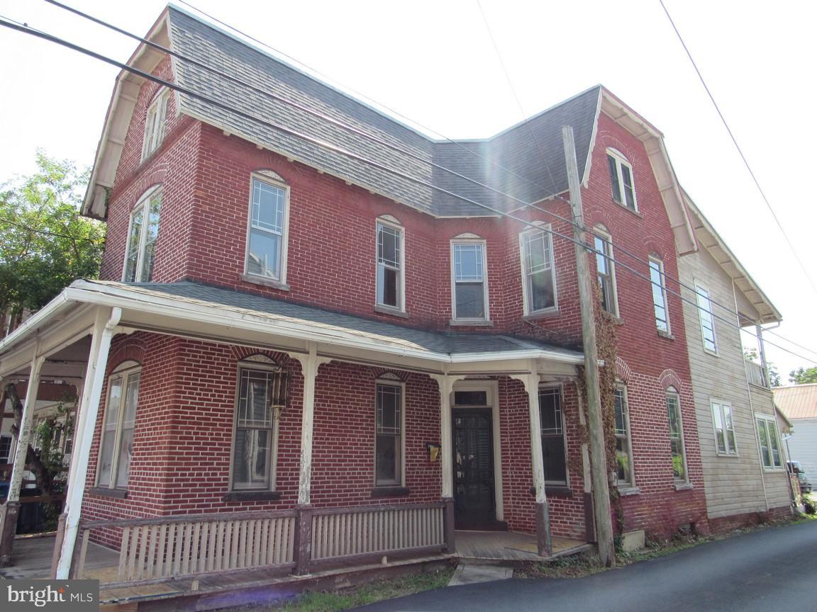 27 W FERDINAND STREET