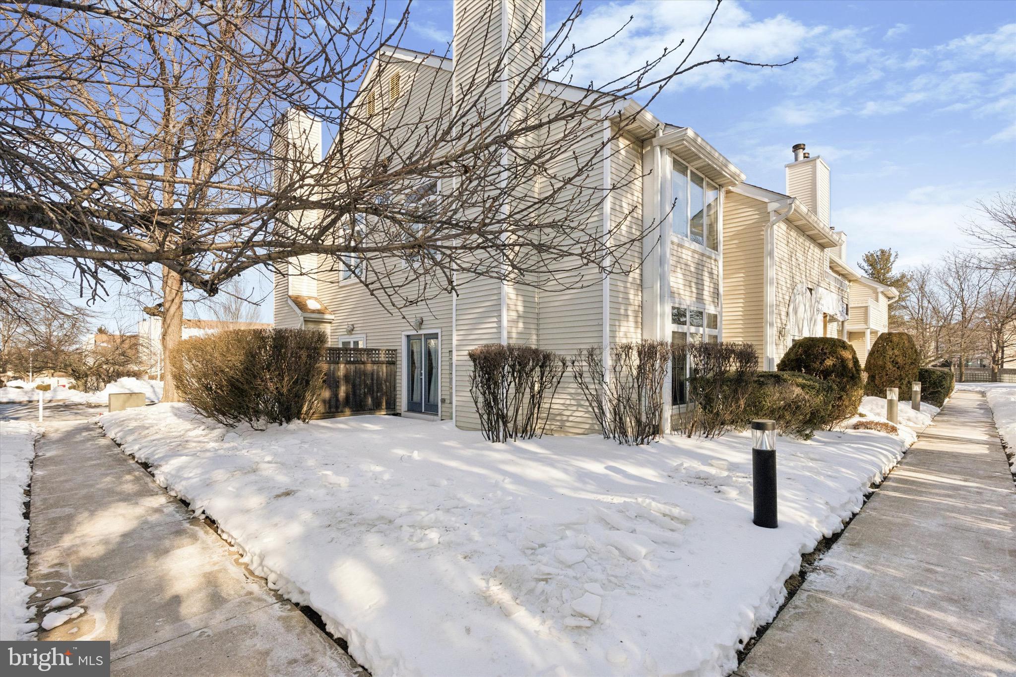 MONTGOMERY PLACE - Residential