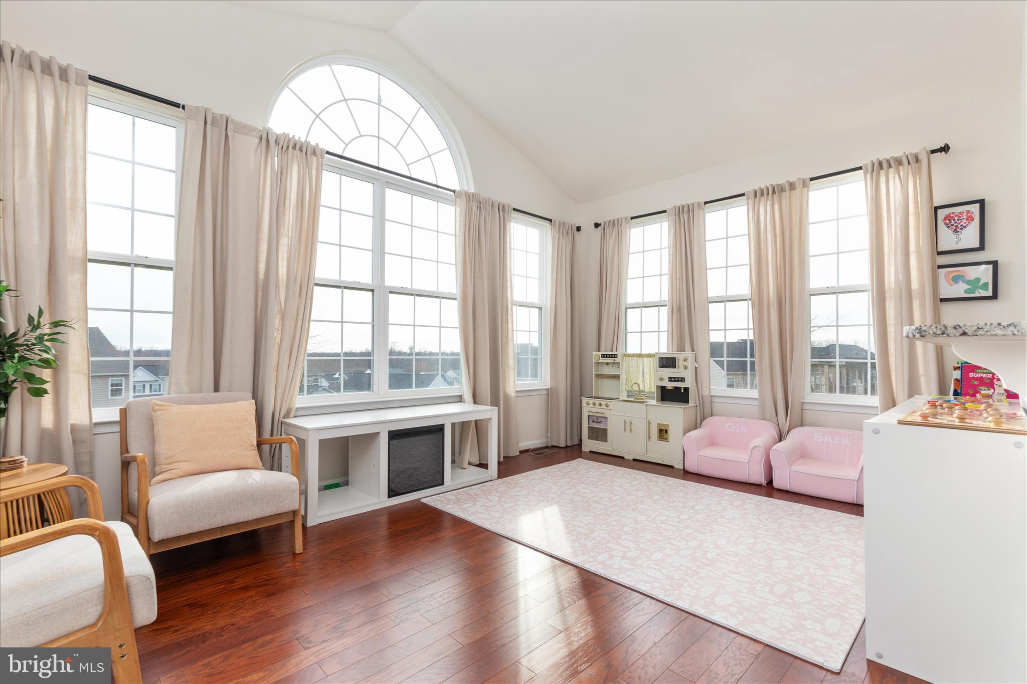 MOUNTAIN VALLEY - Residential