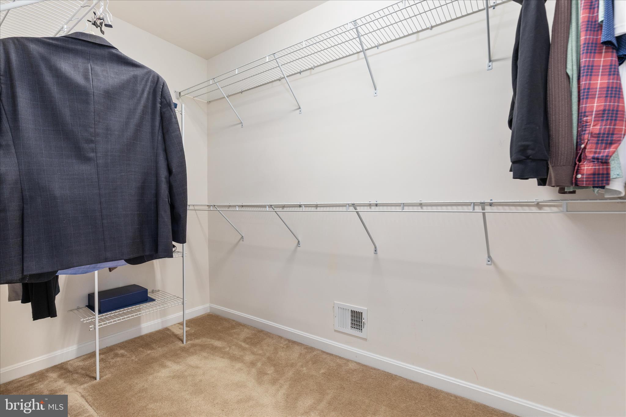 MOUNTAIN VALLEY - Residential