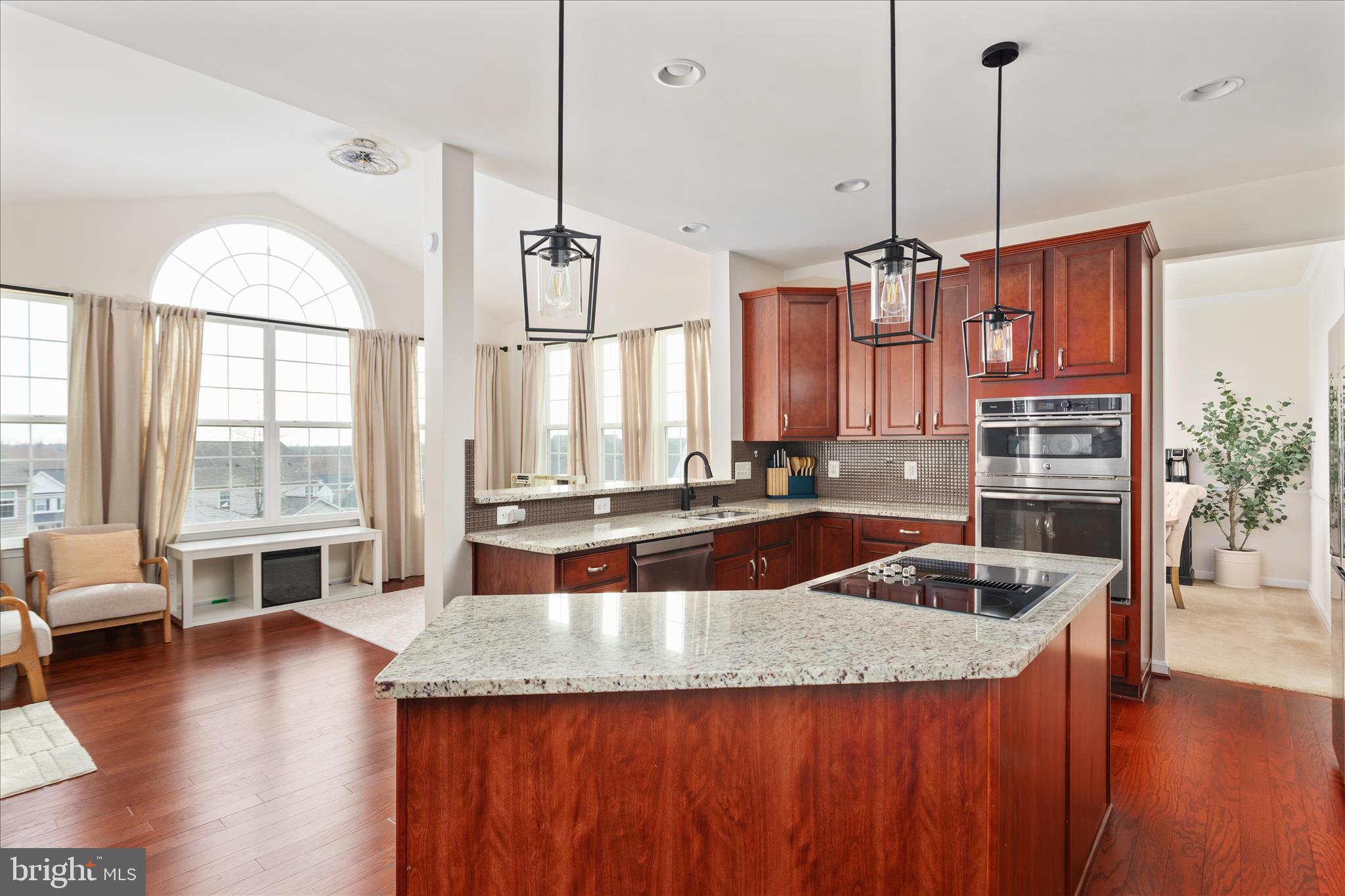 MOUNTAIN VALLEY - Residential