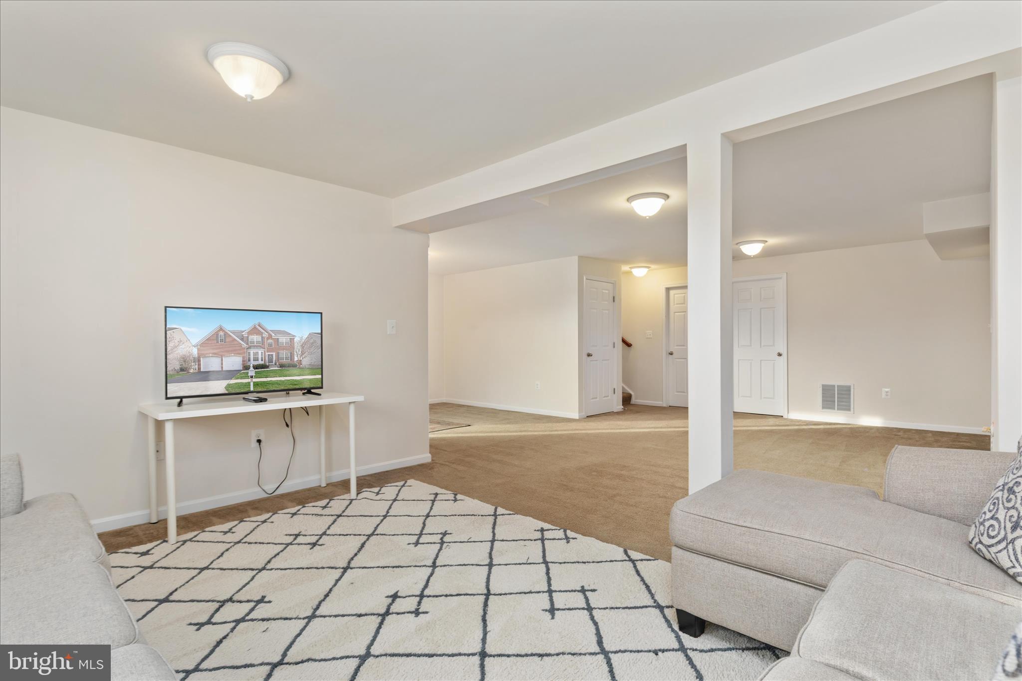 MOUNTAIN VALLEY - Residential