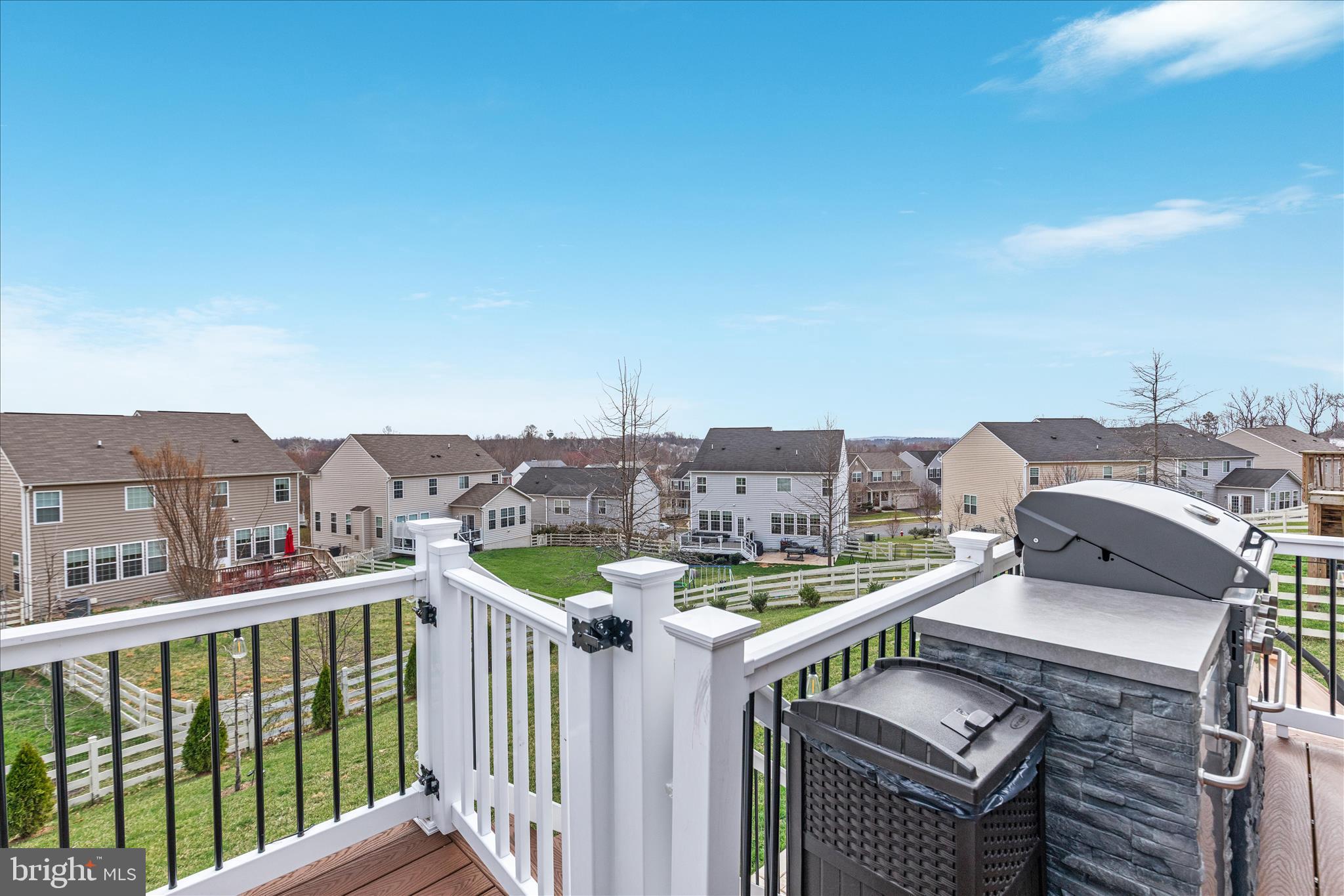 MOUNTAIN VALLEY - Residential