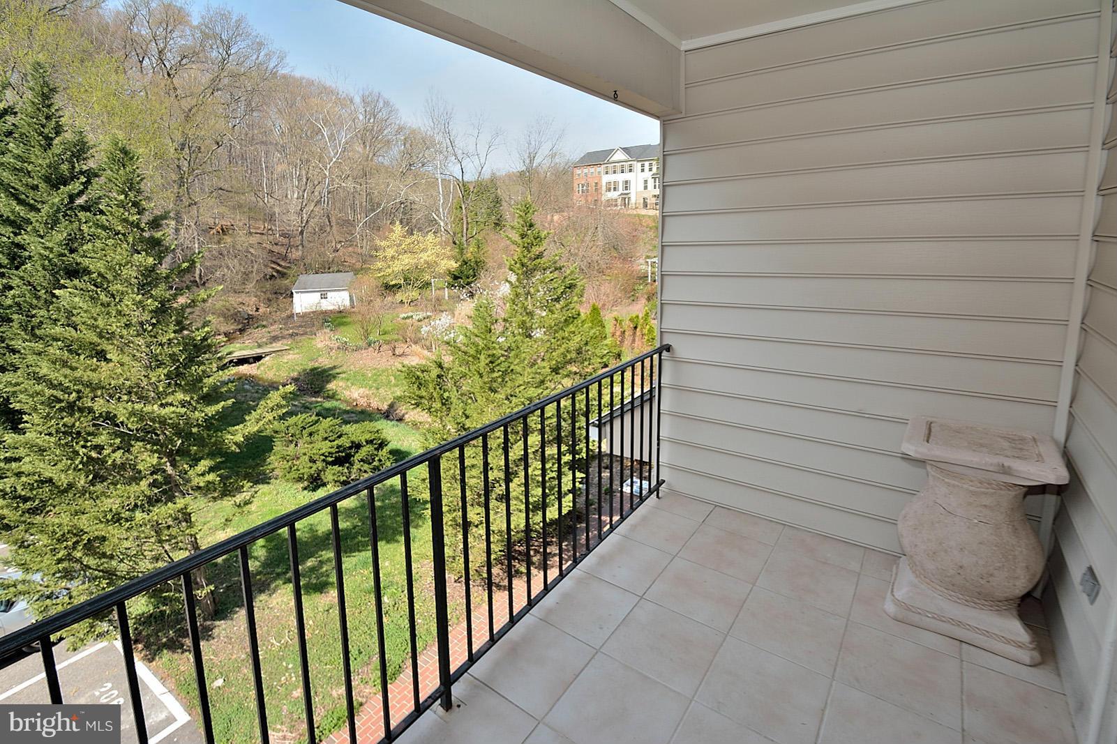 OCCOQUAN WALK - Residential