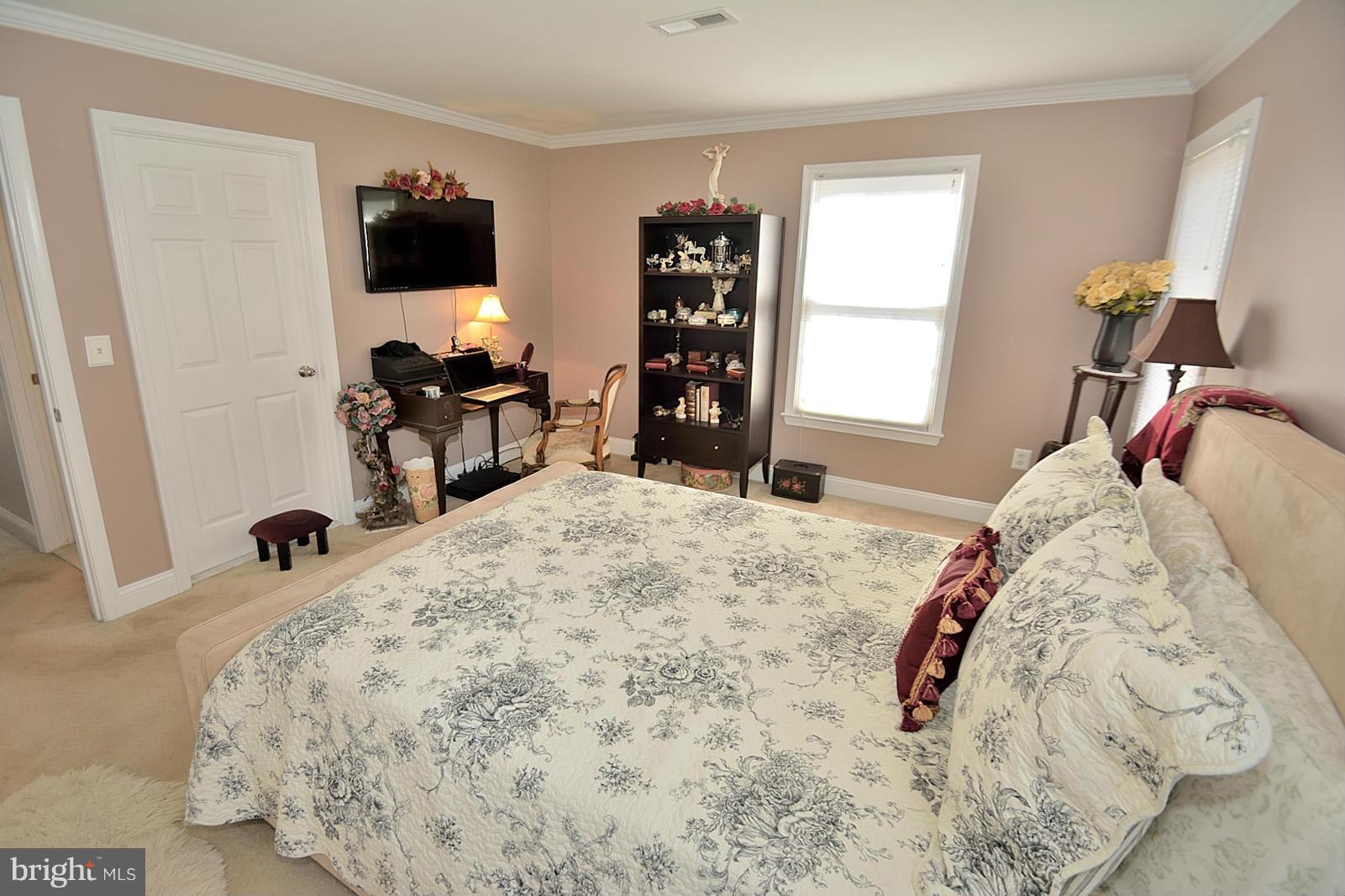 OCCOQUAN WALK - Residential