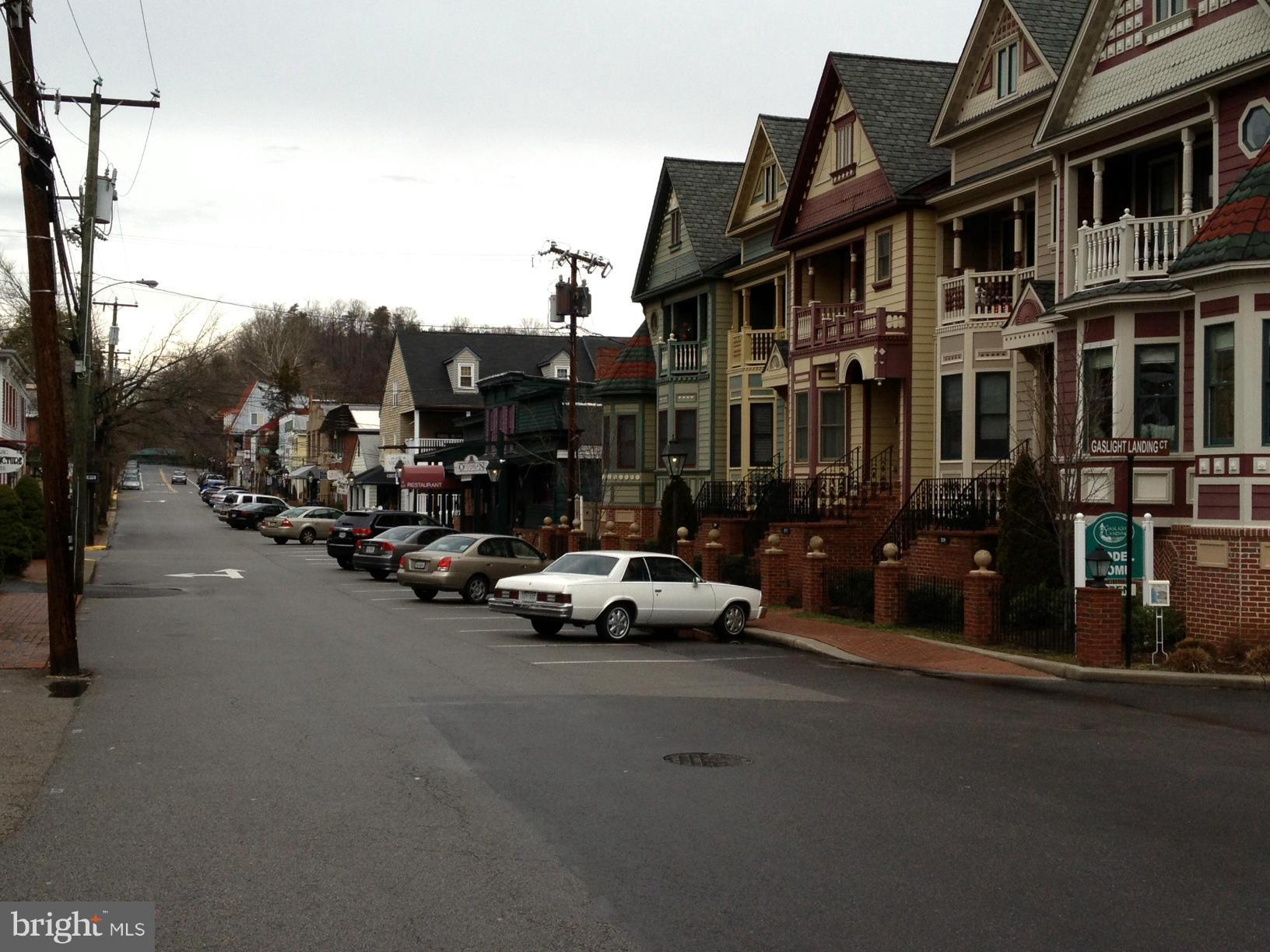 OCCOQUAN WALK - Residential