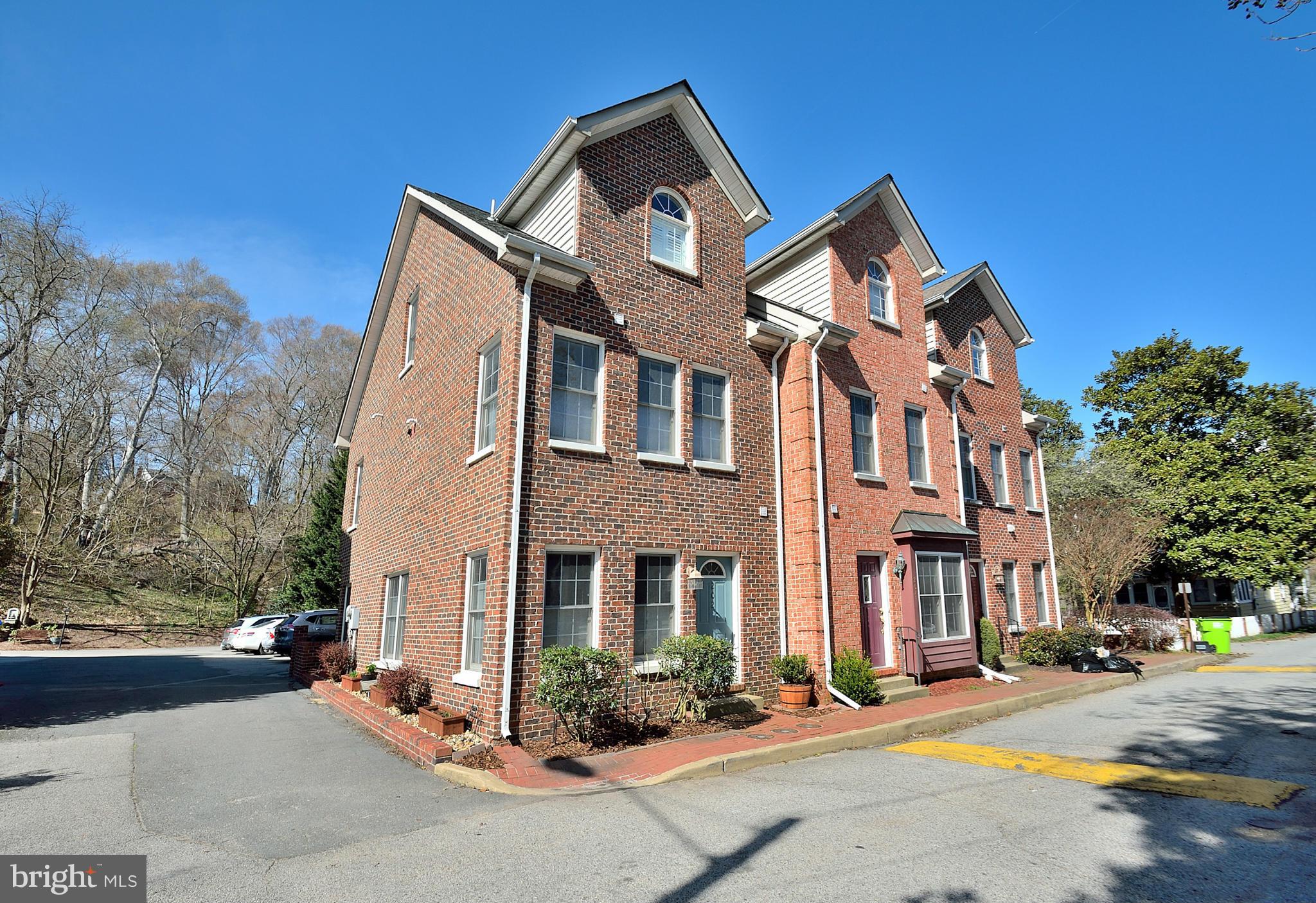 OCCOQUAN WALK - Residential