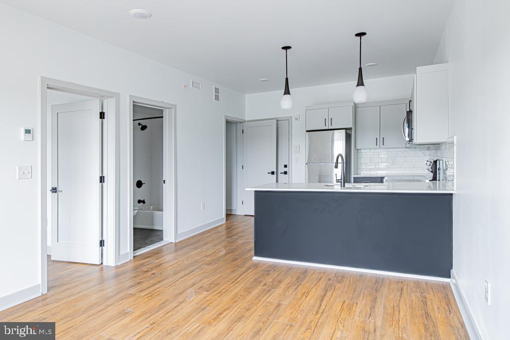 ROXBOROUGH - Residential Lease