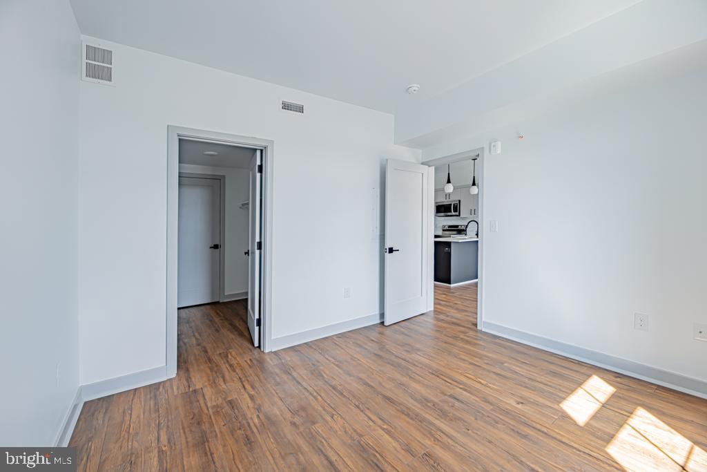 ROXBOROUGH - Residential Lease