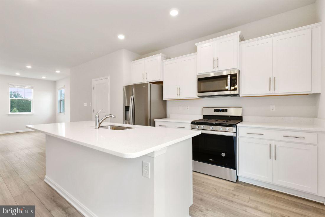 WOODMORE OVERLOOK - Residential