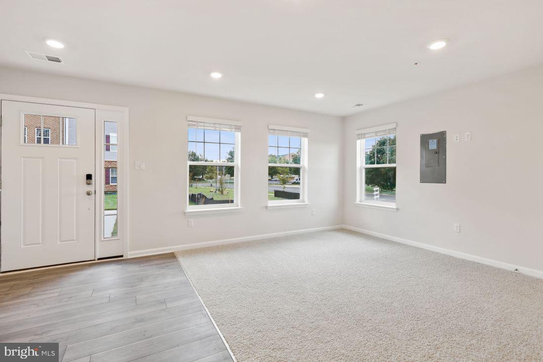 WOODMORE OVERLOOK - Residential