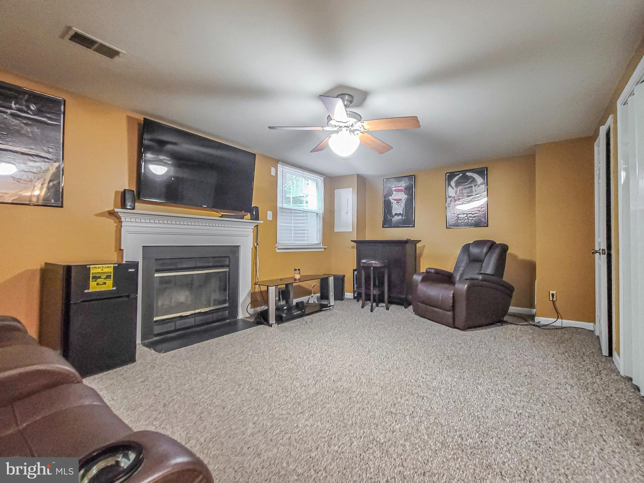 GUNSTON SQUARE - Residential