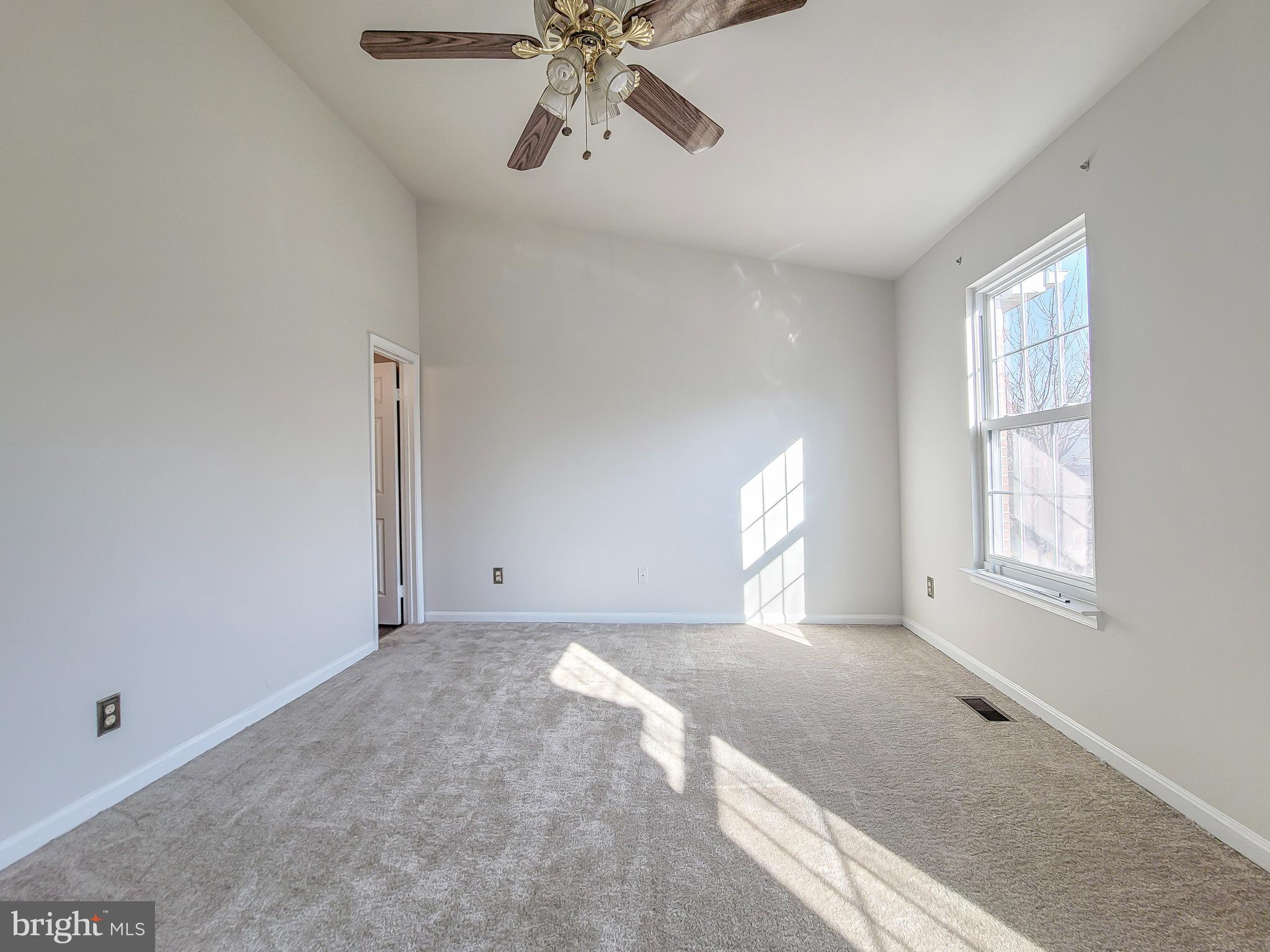 GUNSTON SQUARE - Residential