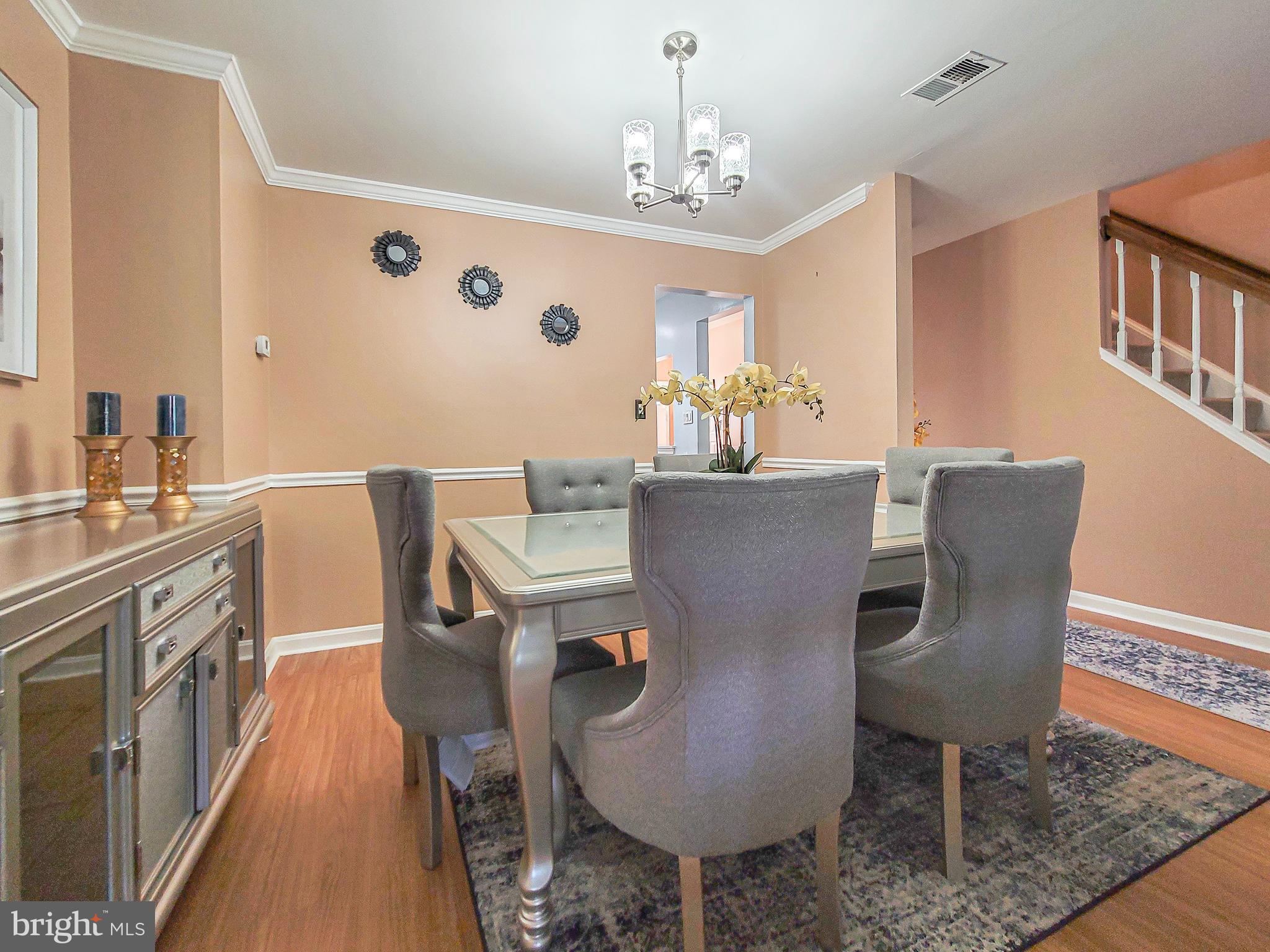 GUNSTON SQUARE - Residential