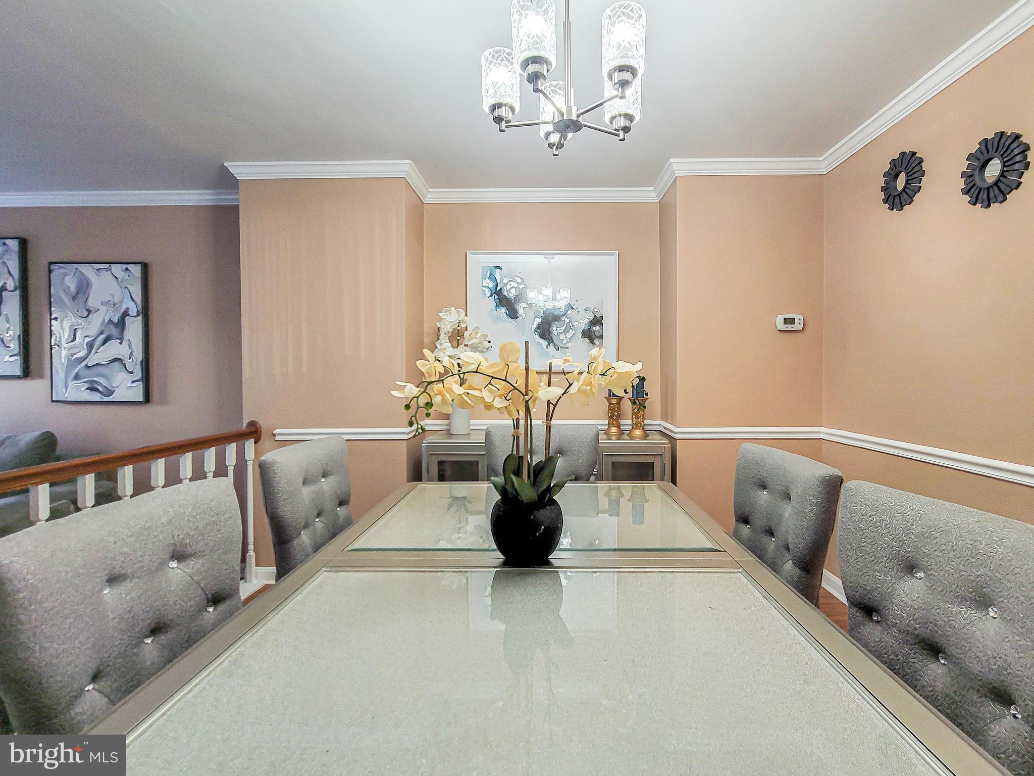 GUNSTON SQUARE - Residential