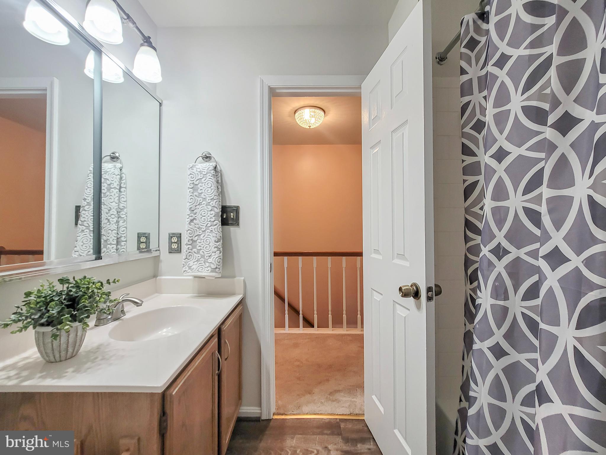 GUNSTON SQUARE - Residential