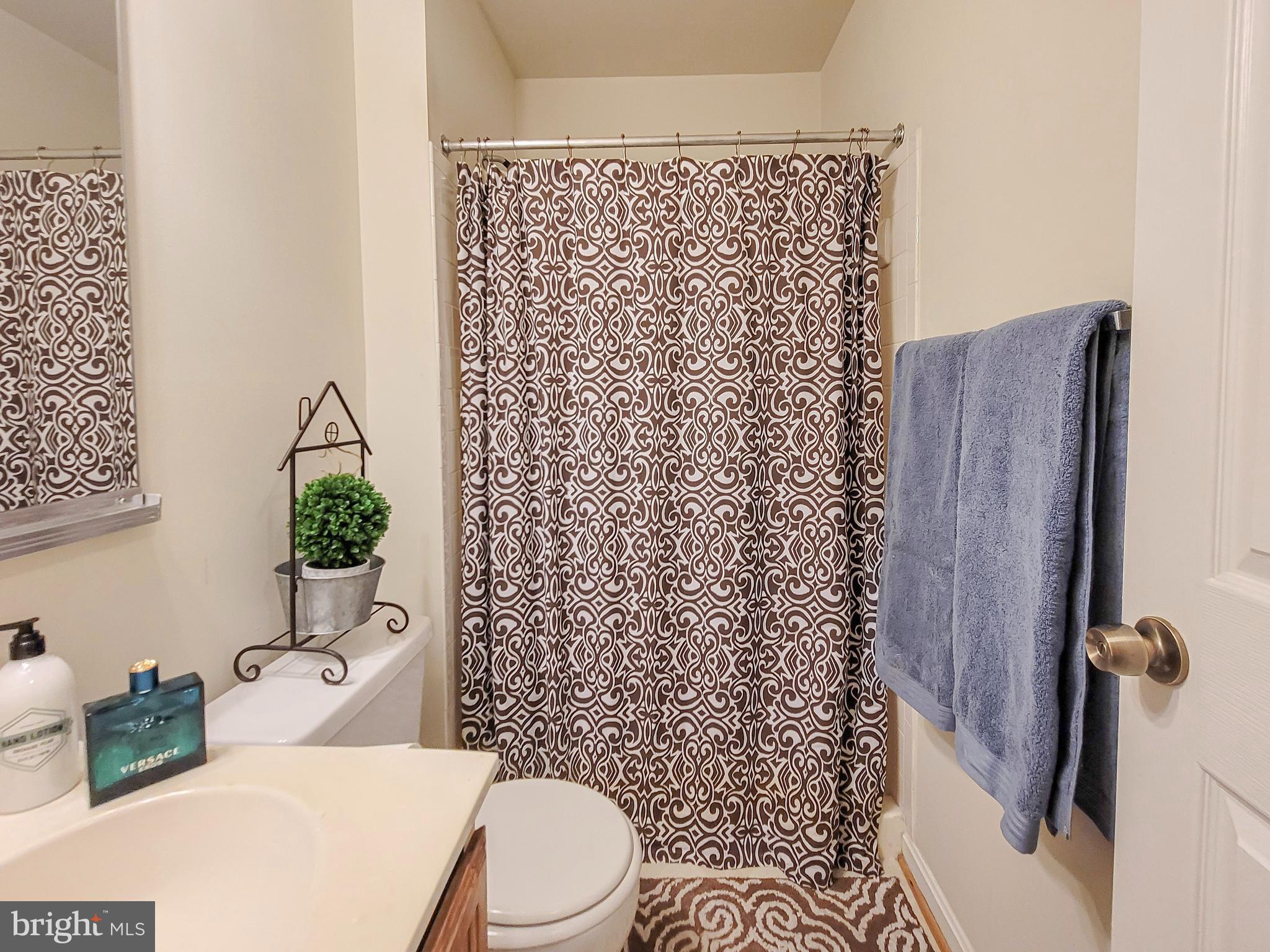 GUNSTON SQUARE - Residential