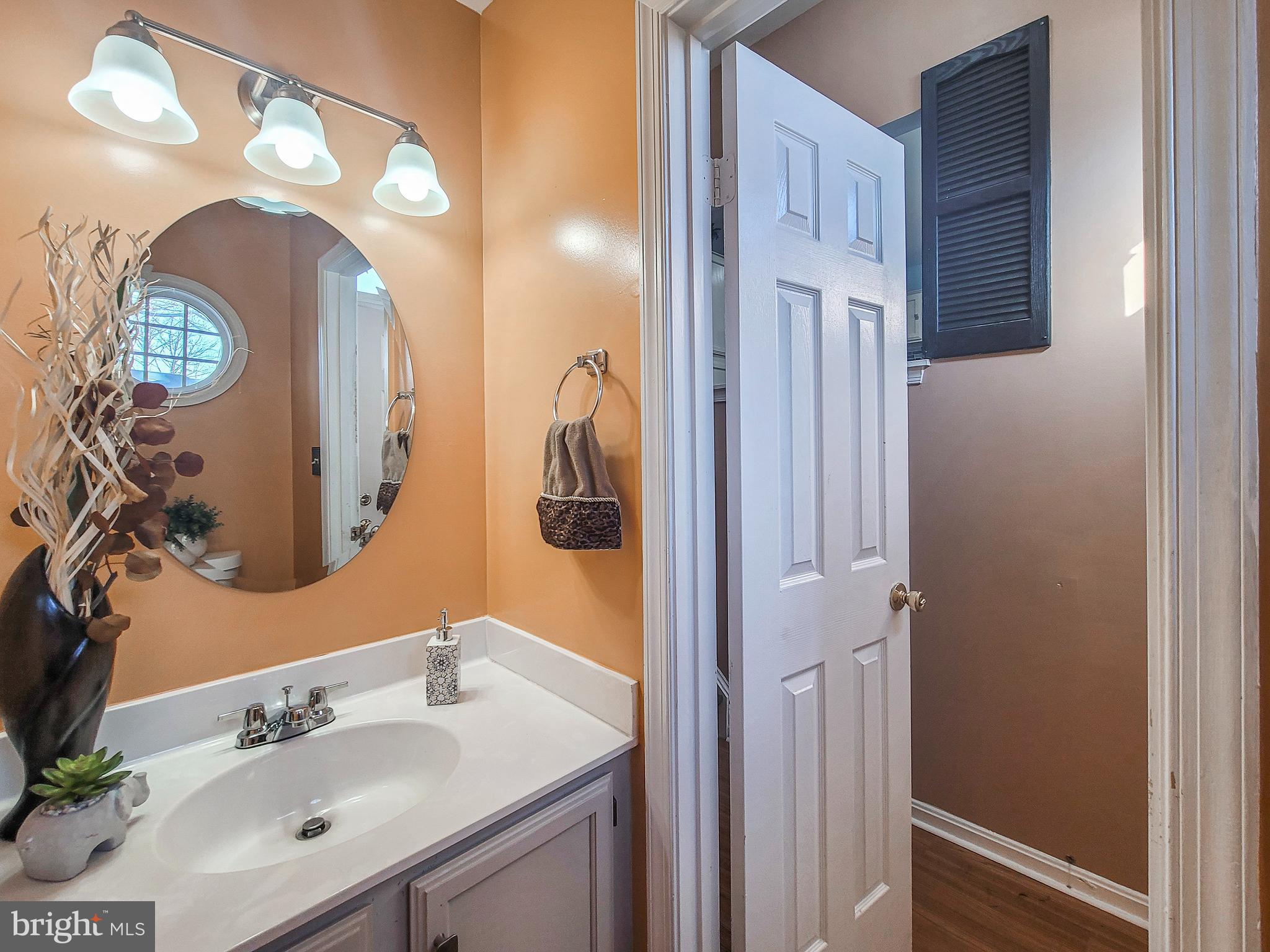 GUNSTON SQUARE - Residential