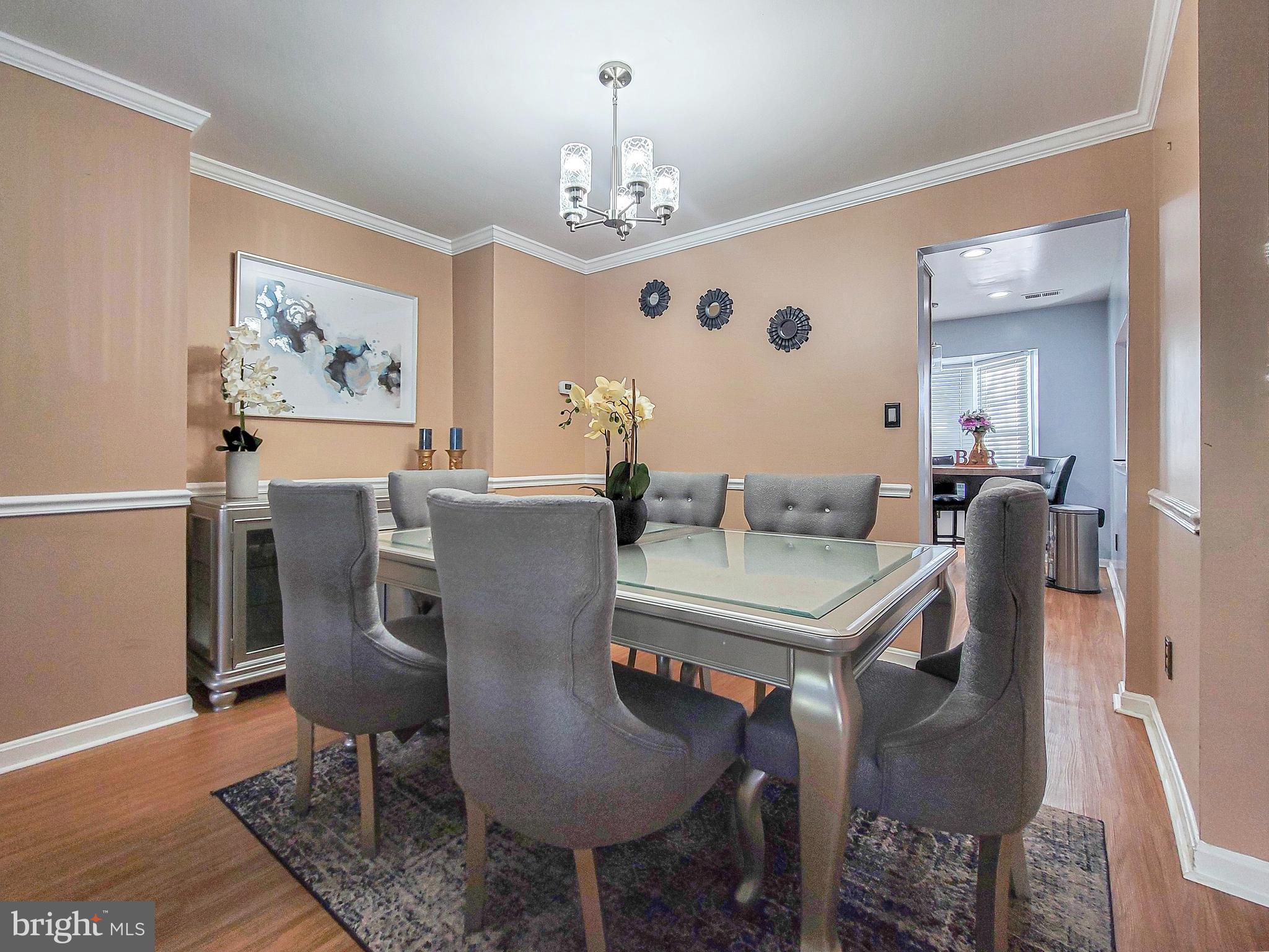 GUNSTON SQUARE - Residential