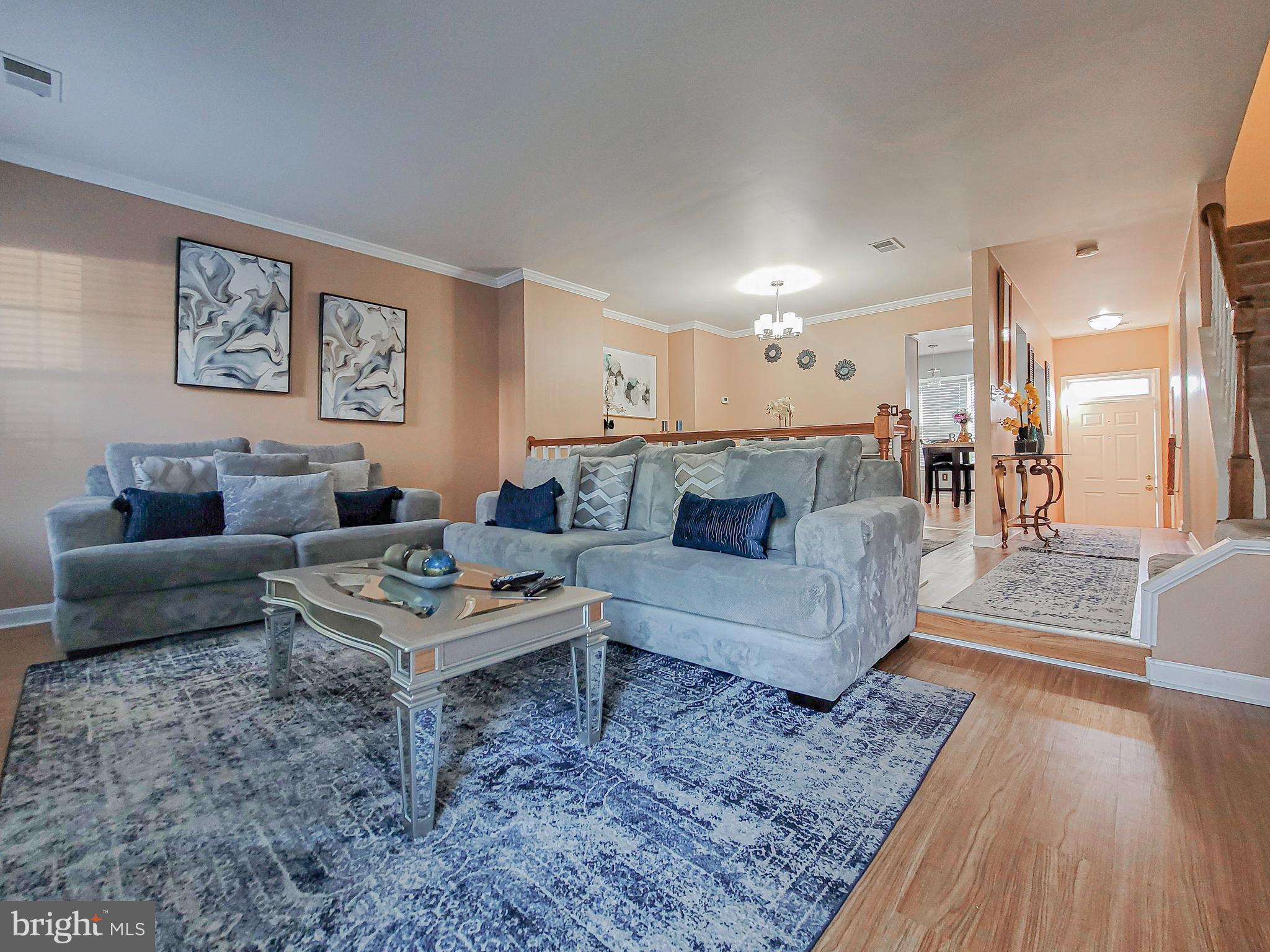 GUNSTON SQUARE - Residential