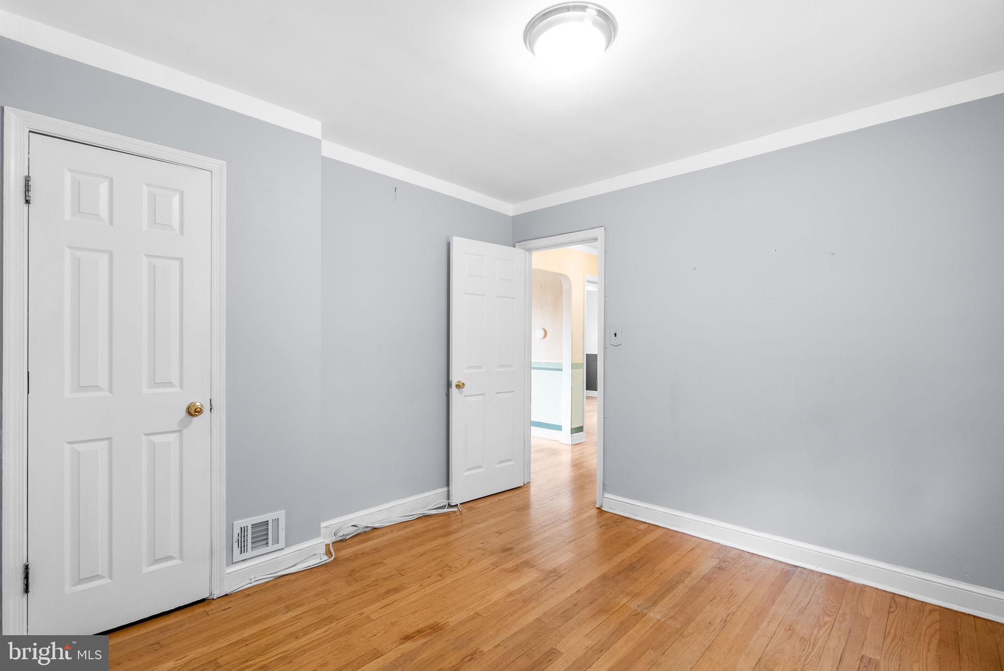 BROADVIEW - Residential