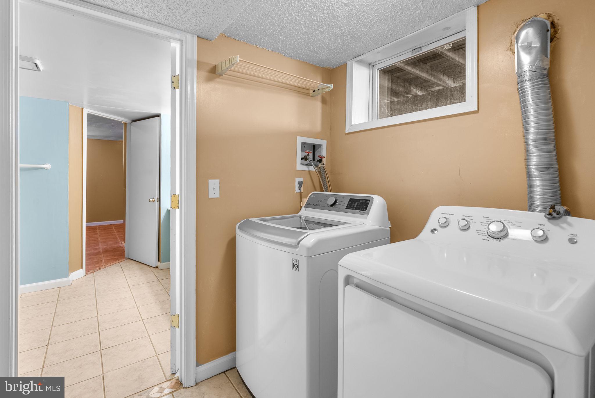 BROADVIEW - Residential