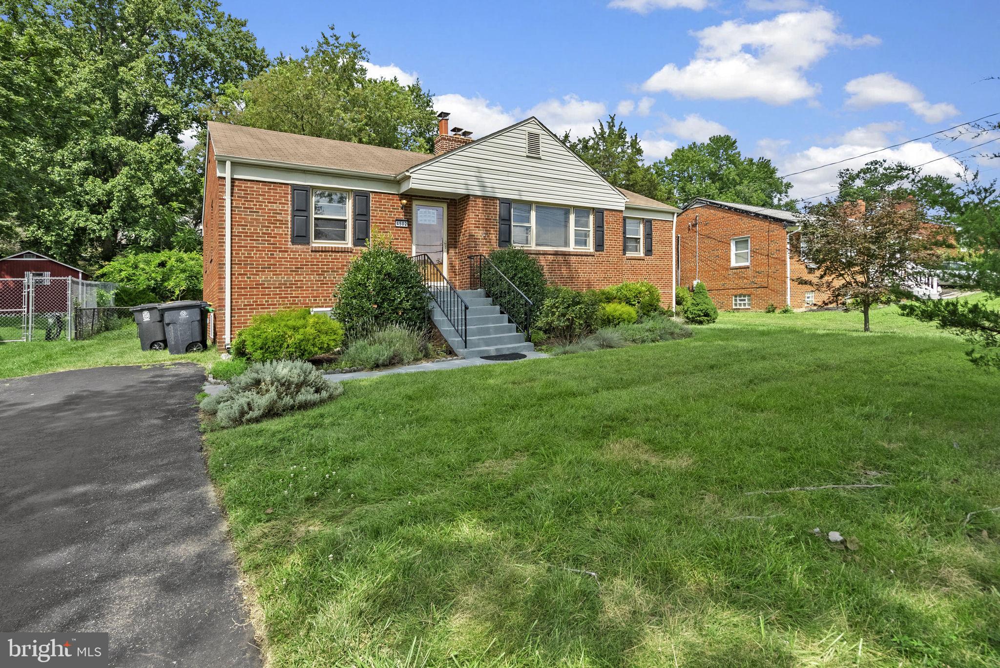 BROADVIEW - Residential