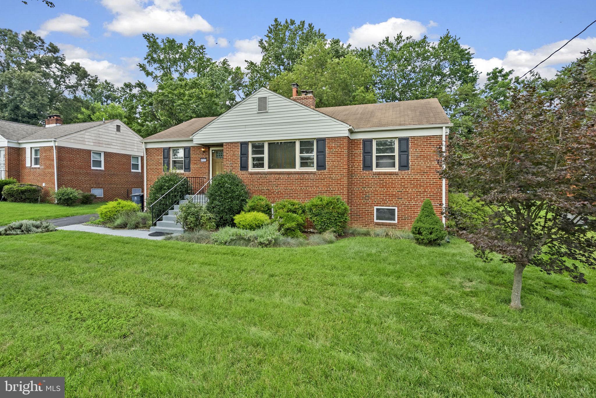 BROADVIEW - Residential