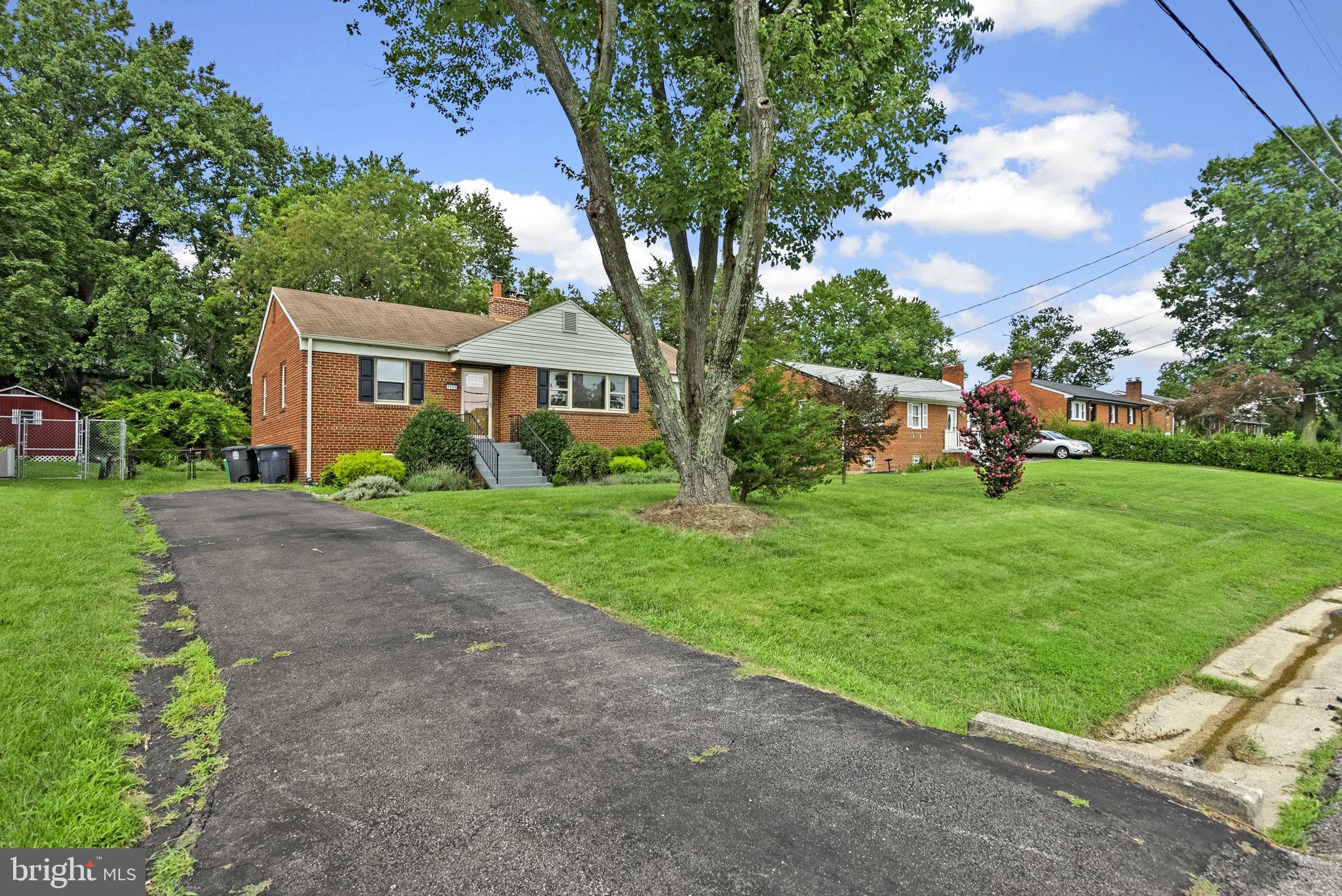 BROADVIEW - Residential