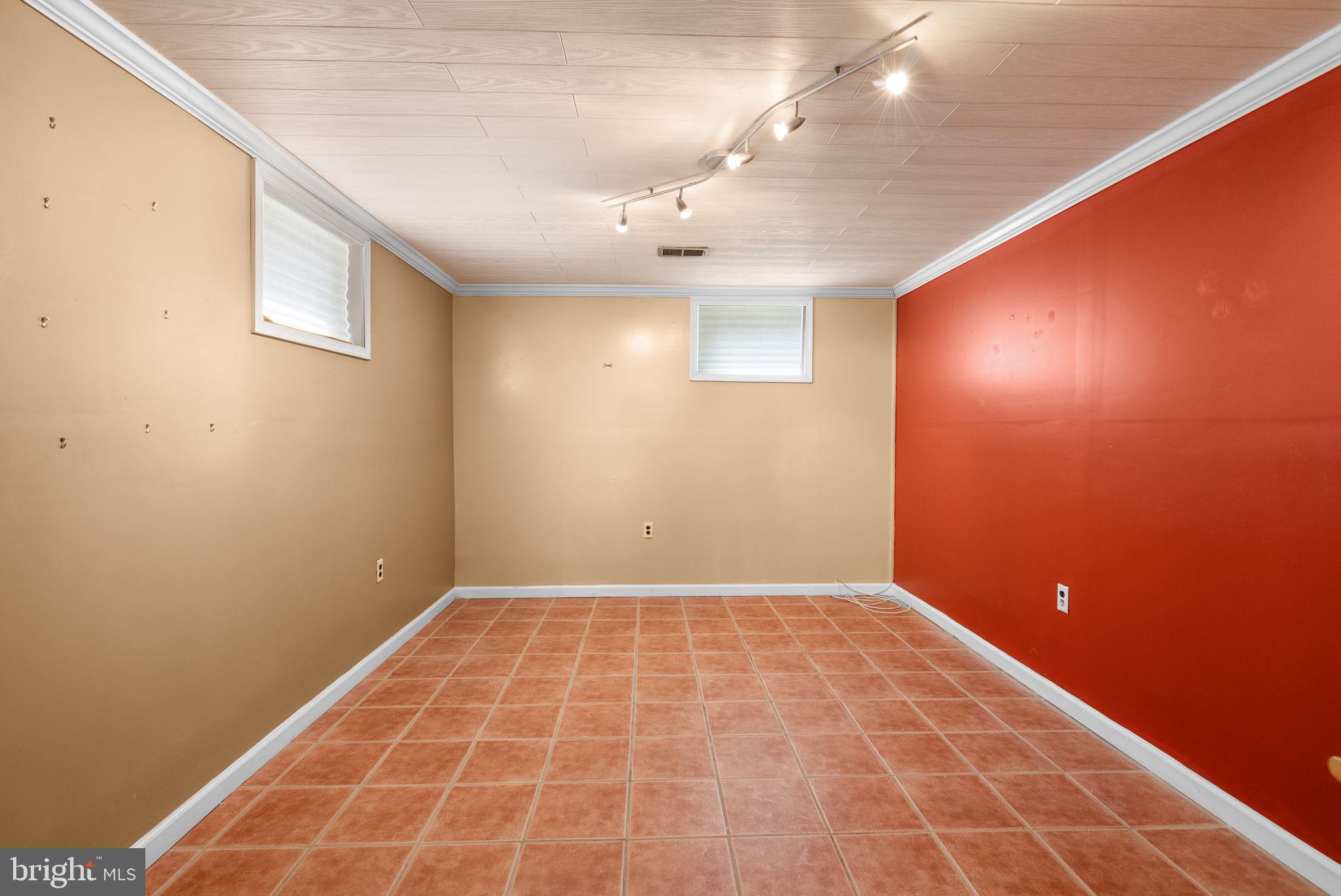 BROADVIEW - Residential