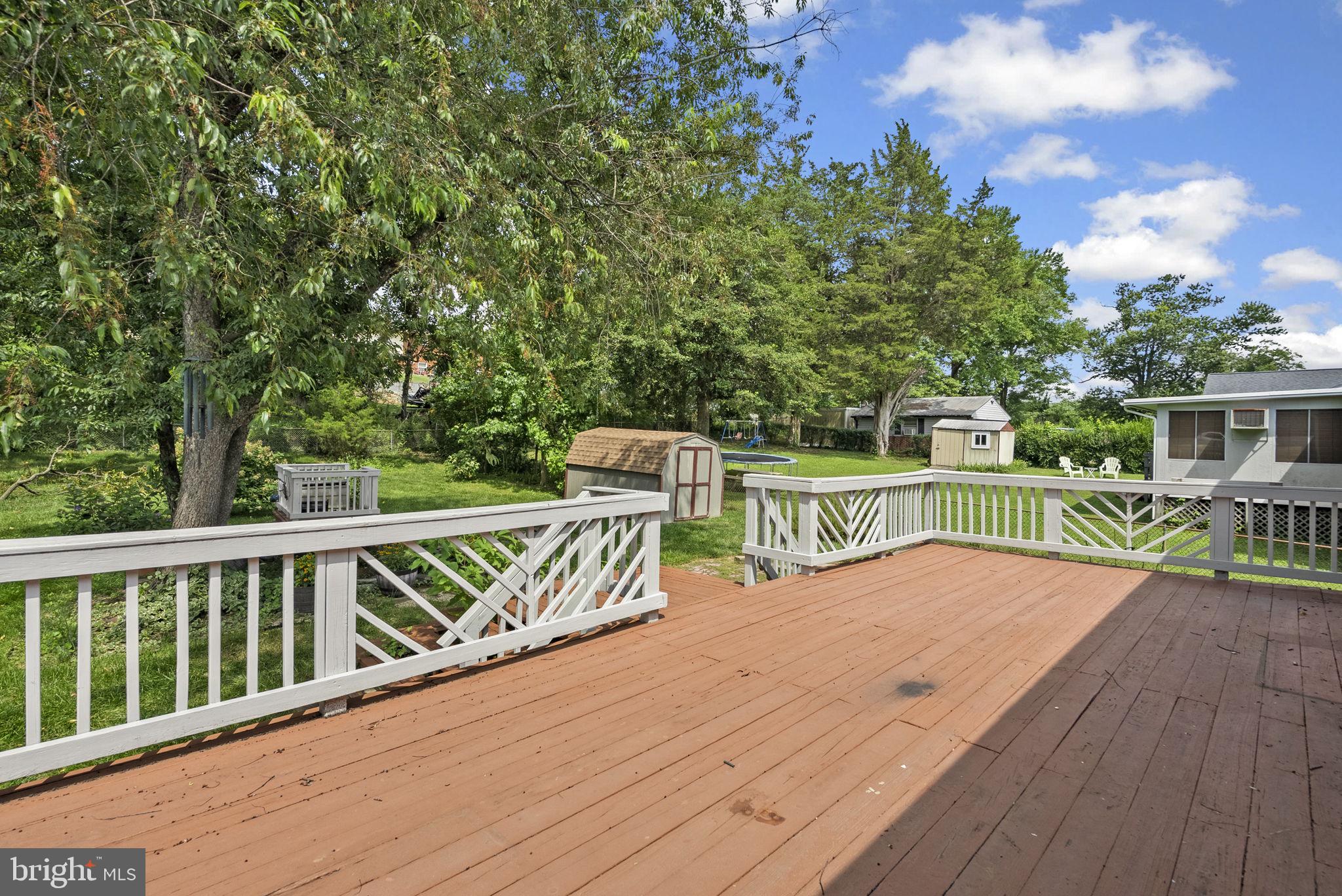 BROADVIEW - Residential