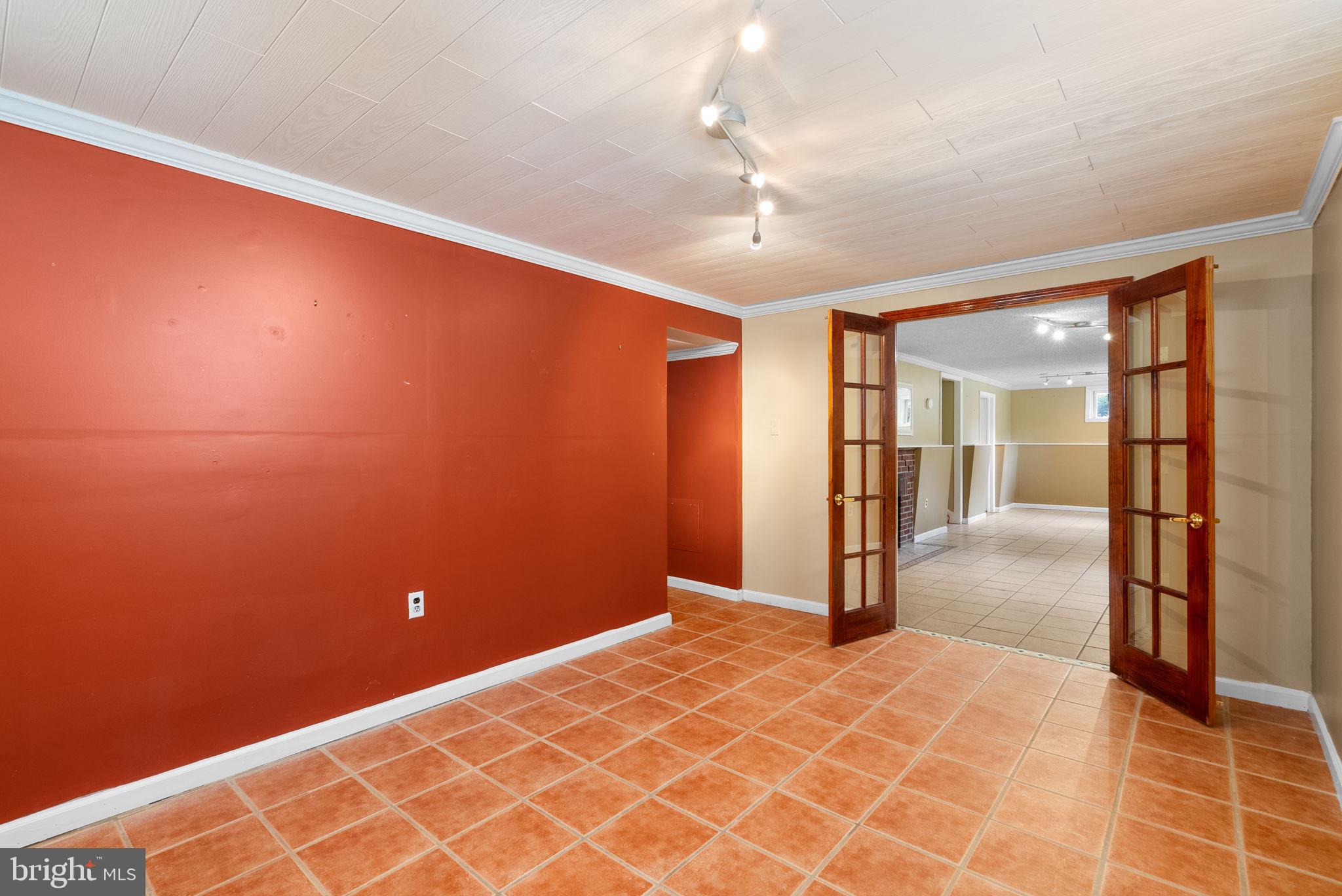 BROADVIEW - Residential