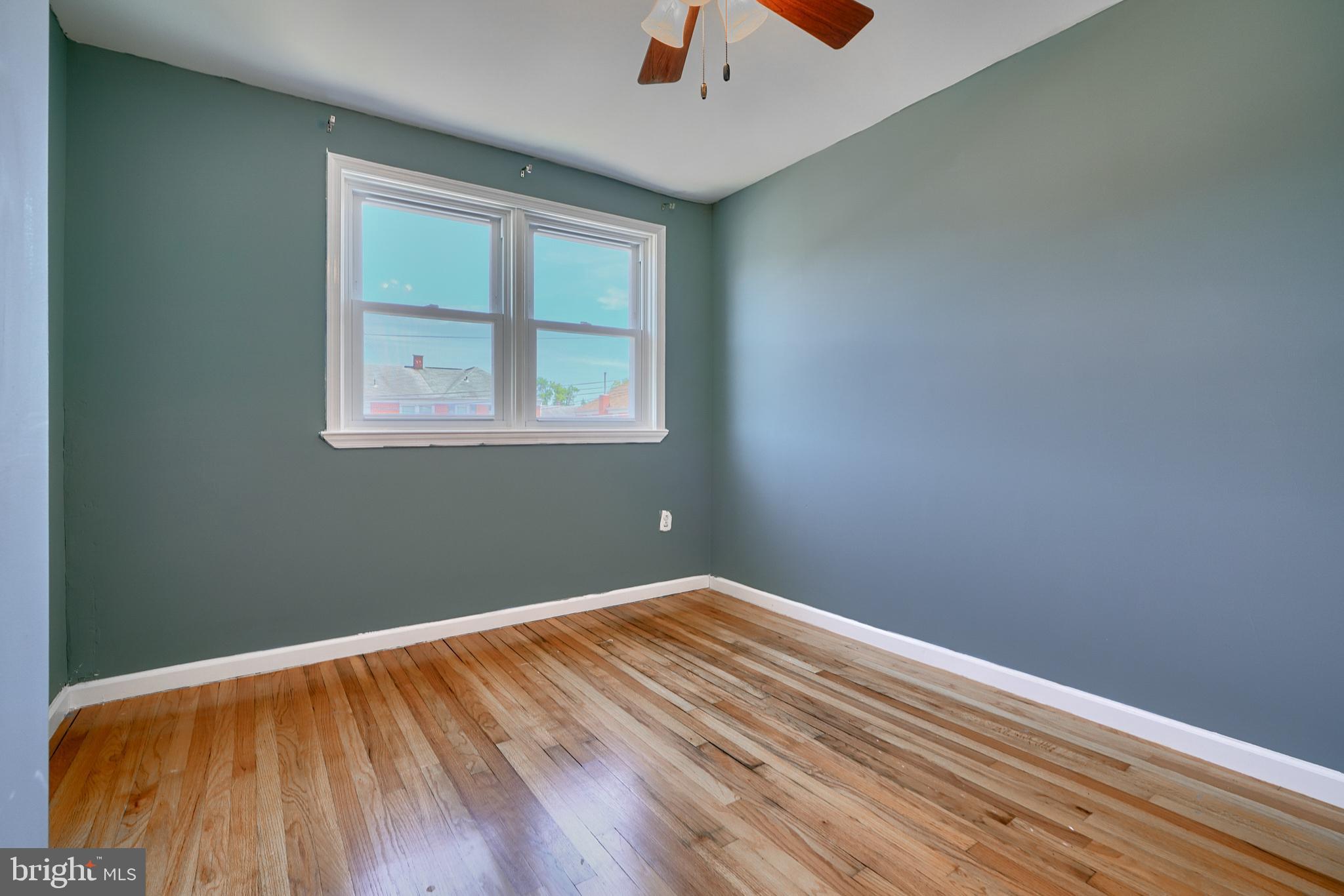 MIDDLE RIVER - Residential