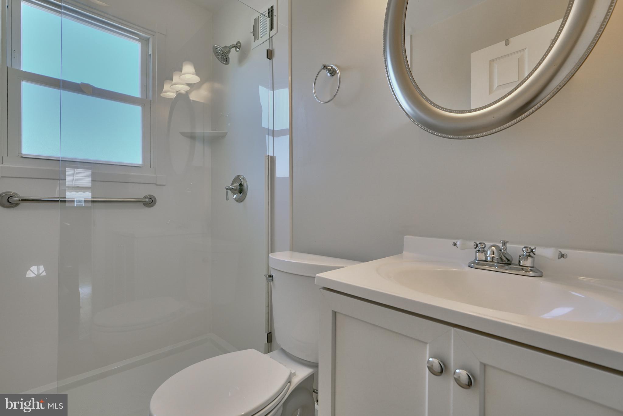 MIDDLE RIVER - Residential