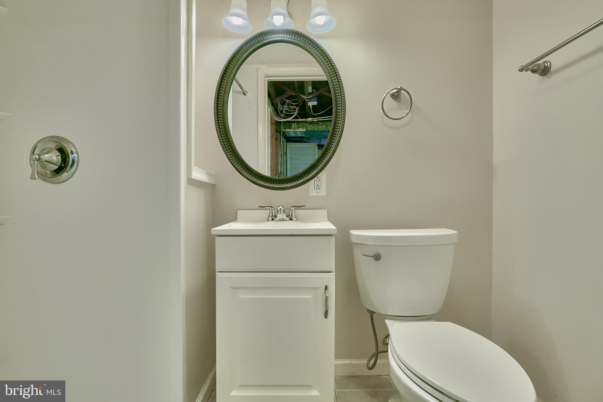 MIDDLE RIVER - Residential