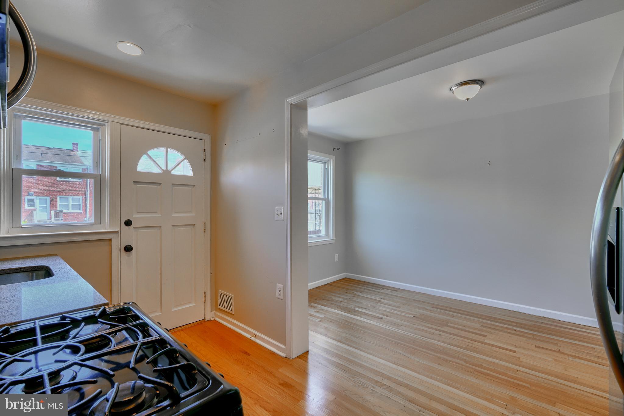 MIDDLE RIVER - Residential