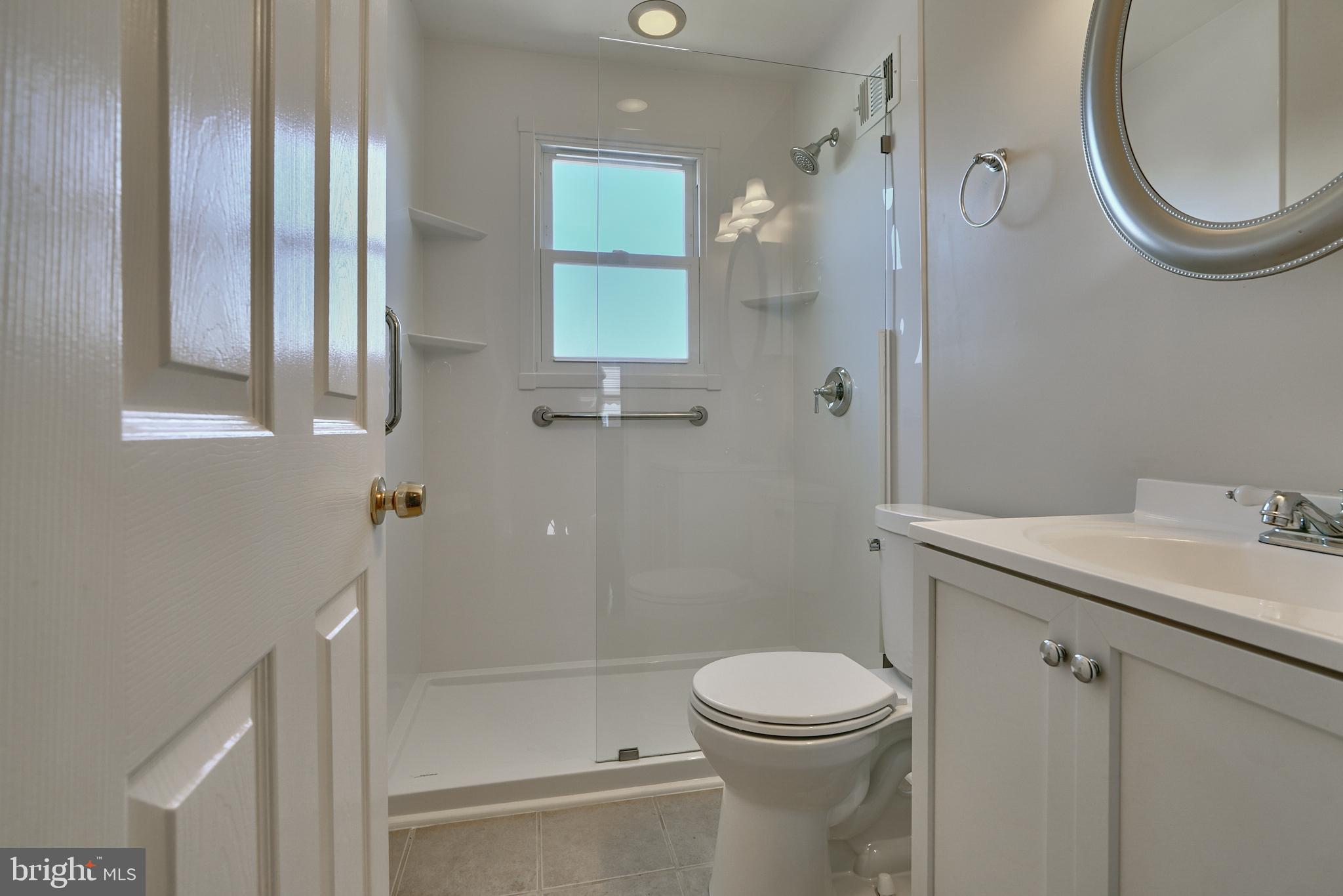 MIDDLE RIVER - Residential