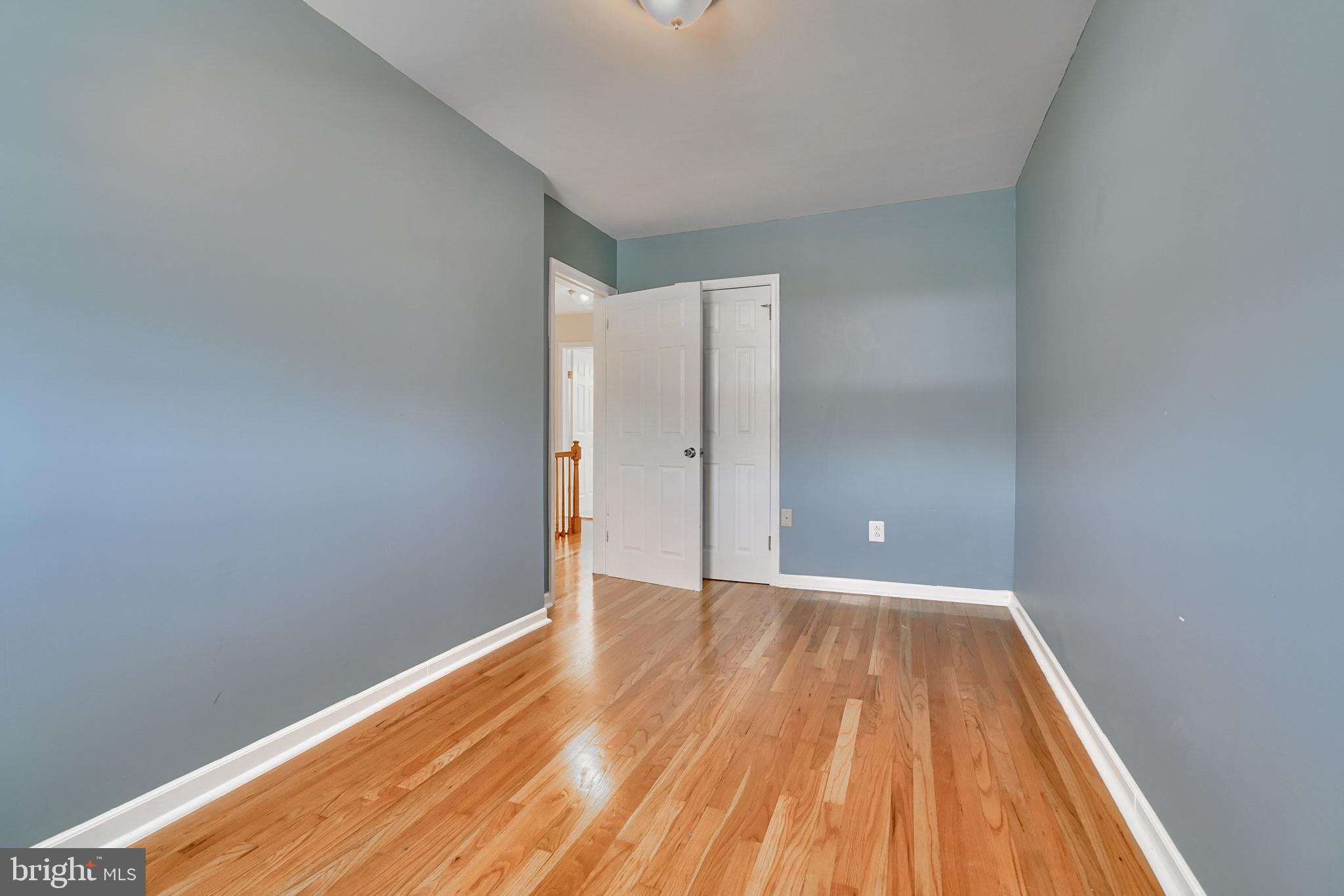 MIDDLE RIVER - Residential